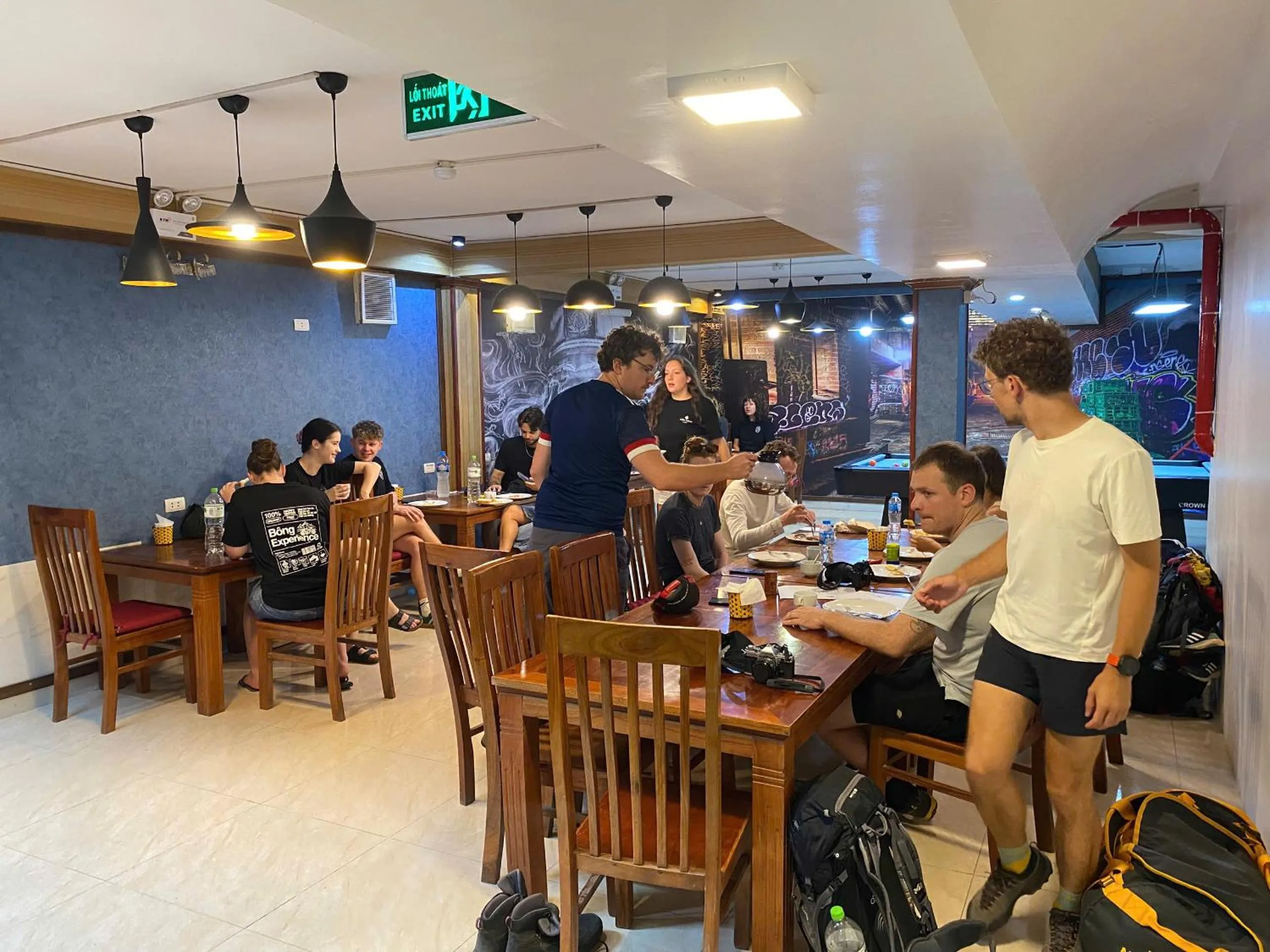 Saparis Station Hostel & Travel