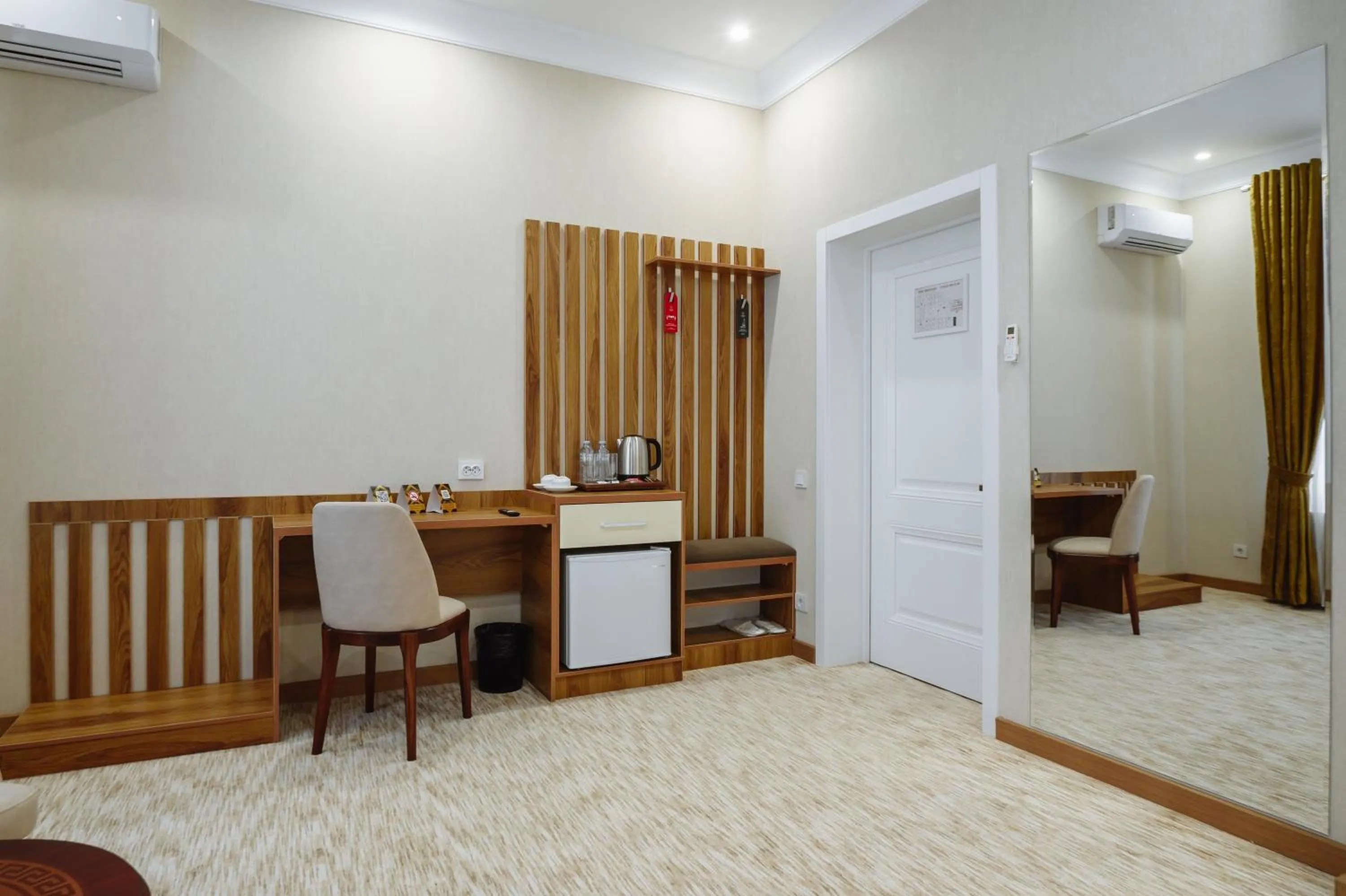 Photo of the whole room in Clouds Hotel