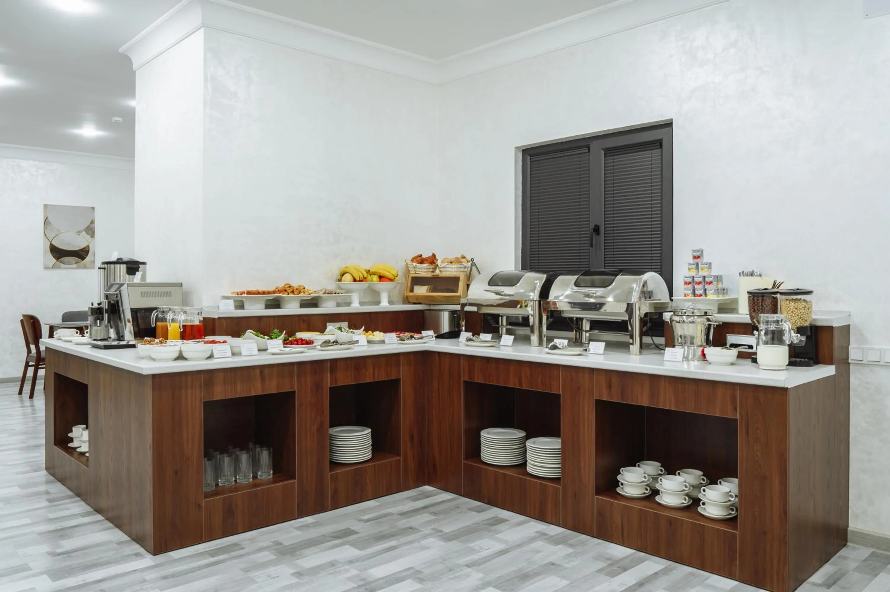 Breakfast in Clouds Hotel