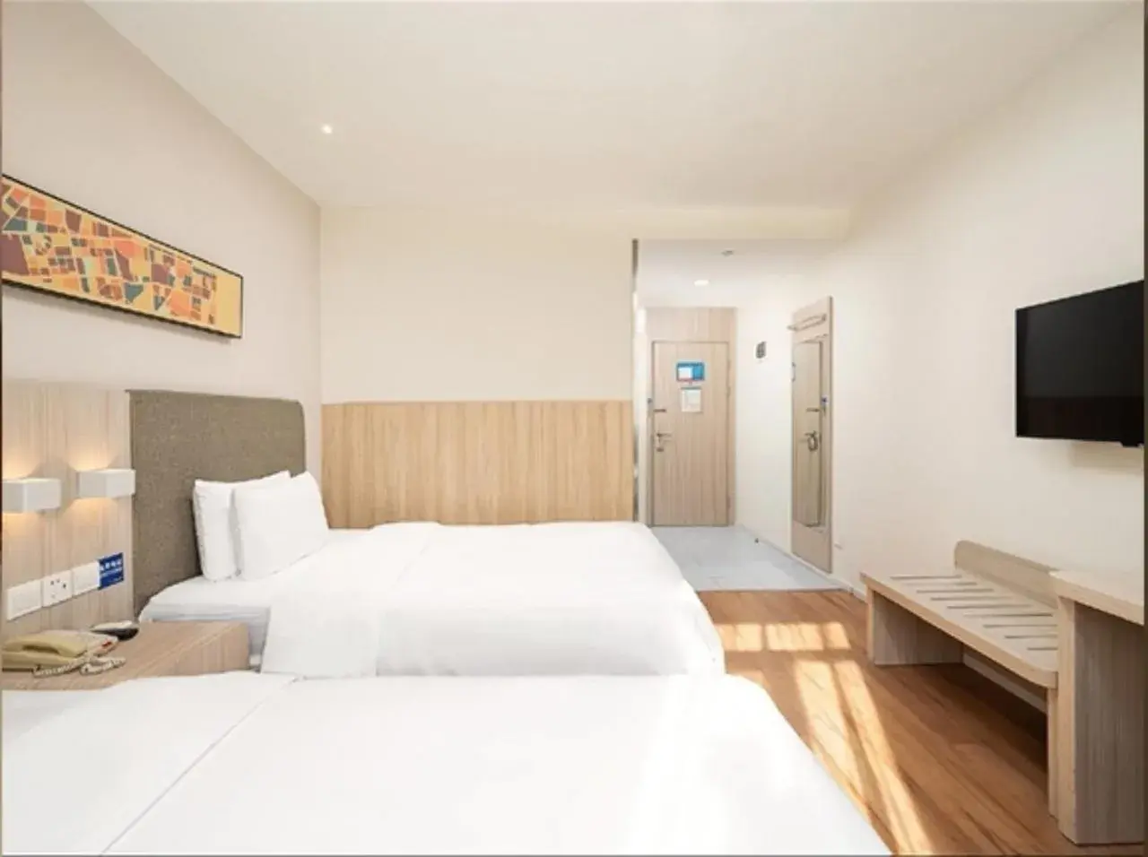 Photo of the whole room in Hanting Shanghai Zhoupu Metro Subway Hotel Photo of the whole room in Hanting Shanghai Zhoupu Metro Subway Hotel