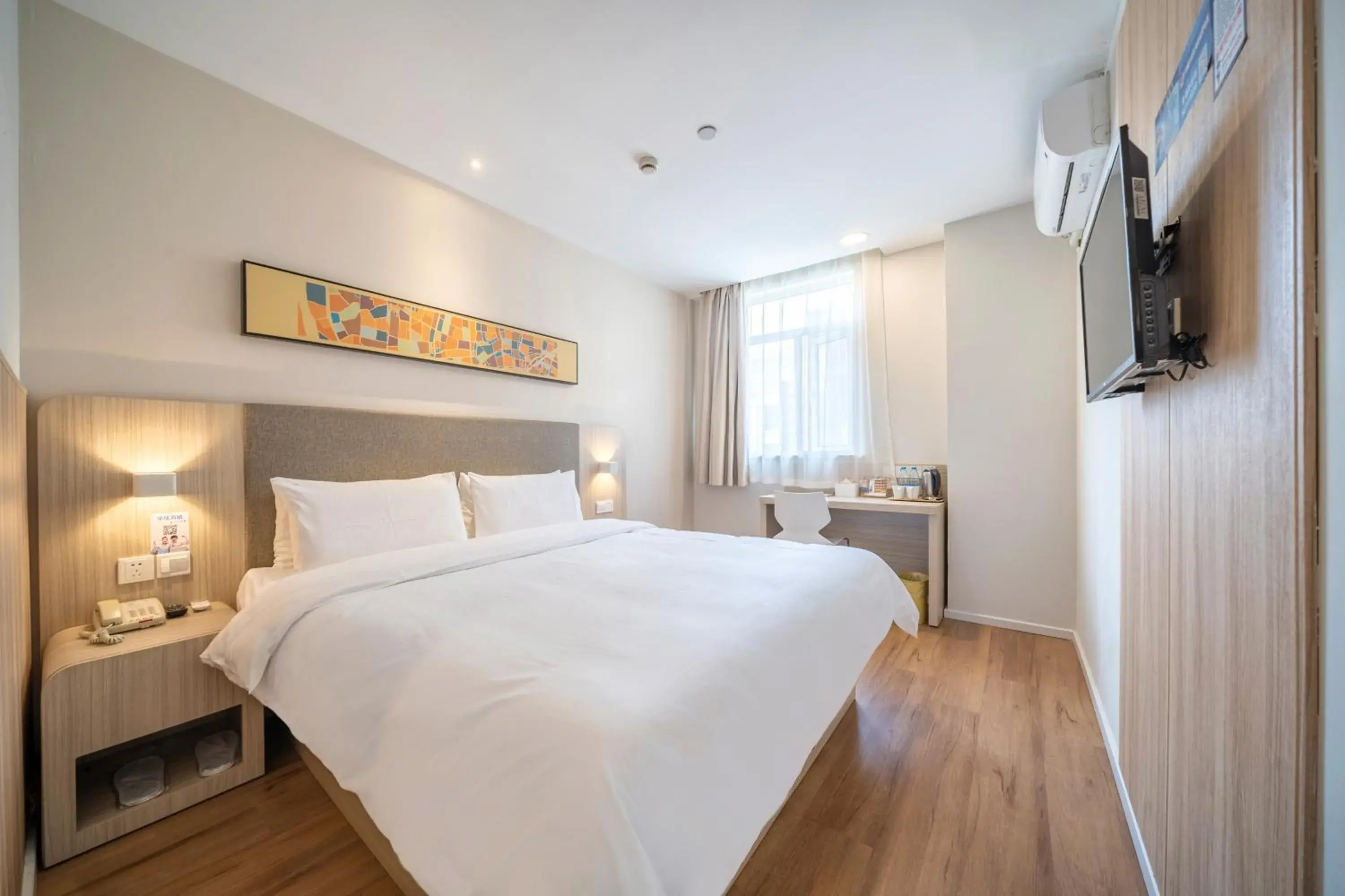 Photo of the whole room in Hanting Shanghai Zhoupu Metro Subway Hotel Photo of the whole room in Hanting Shanghai Zhoupu Metro Subway Hotel