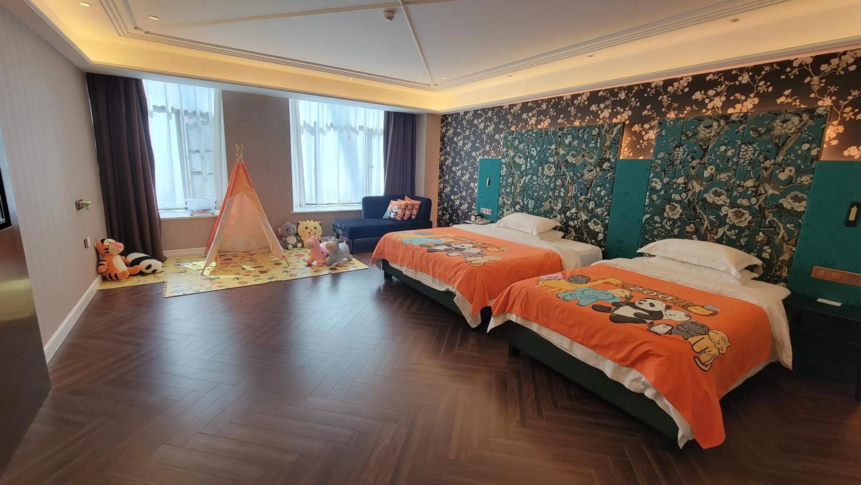 Photo of the whole room in Metropolo Hotel Guangzhou Hanxi Chimelong Wanbo Subway Station