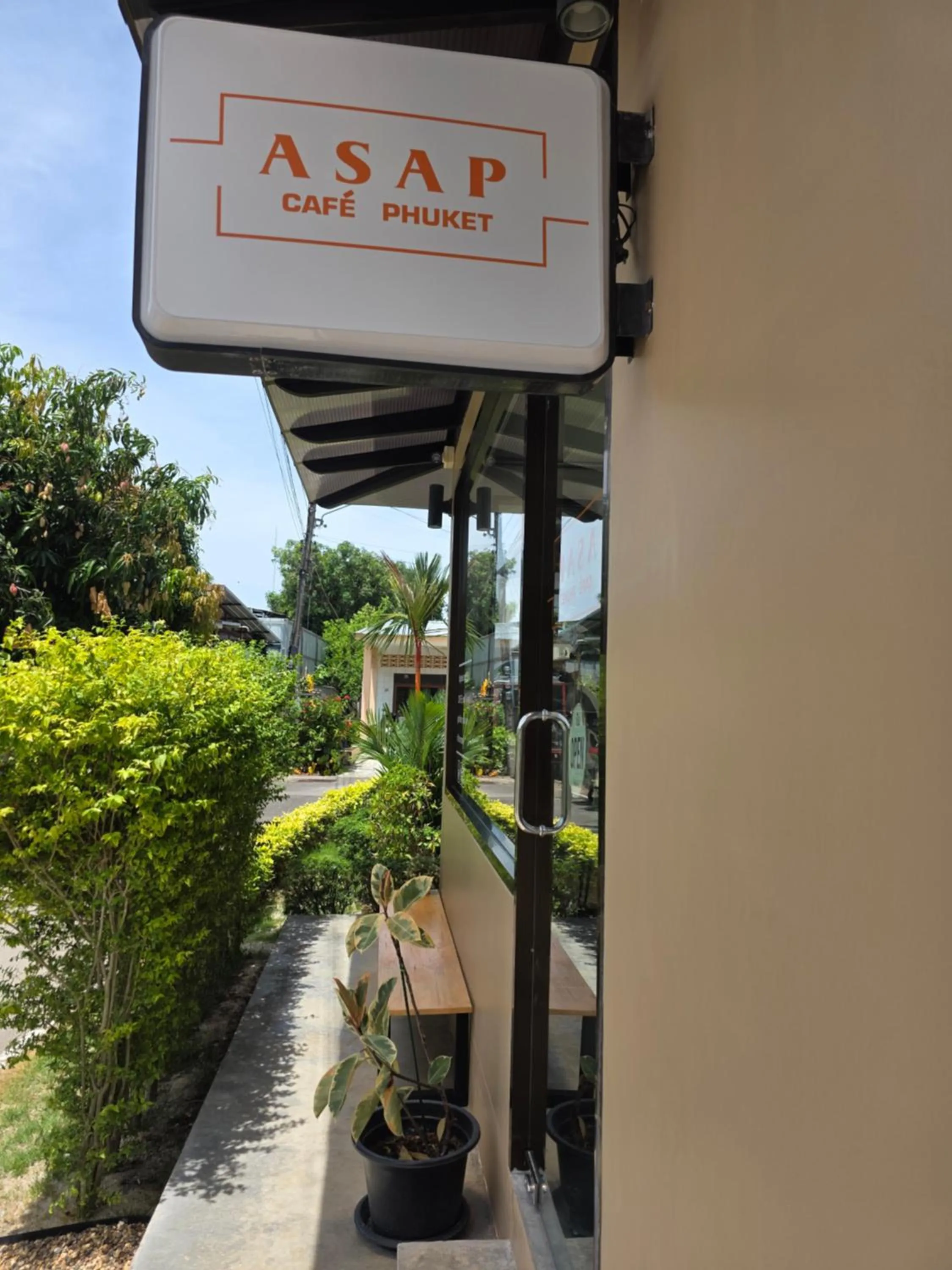 Restaurant/places to eat in ASAP Boutique Phuket