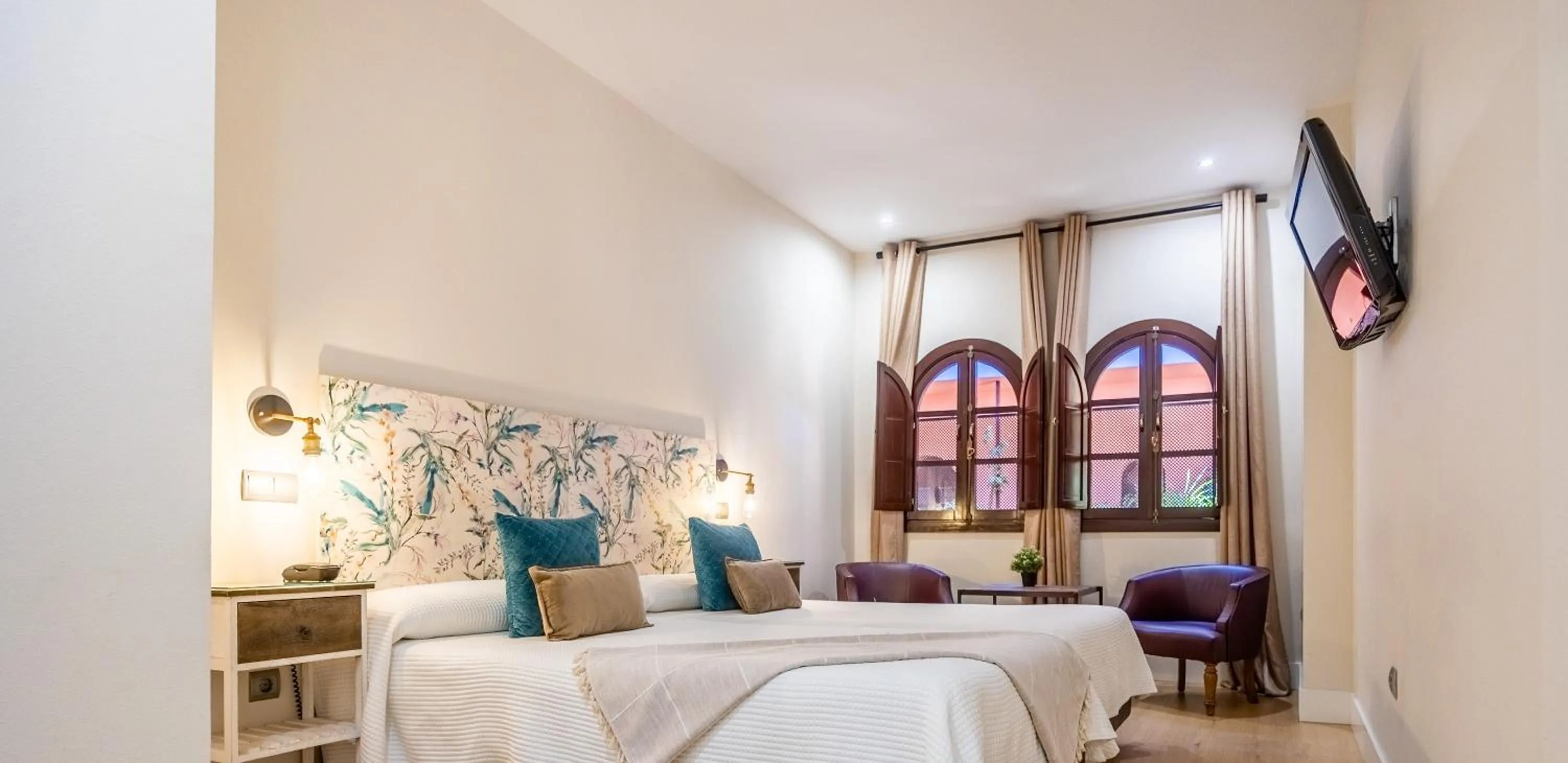 Property building, Bed in Patio de La Alameda