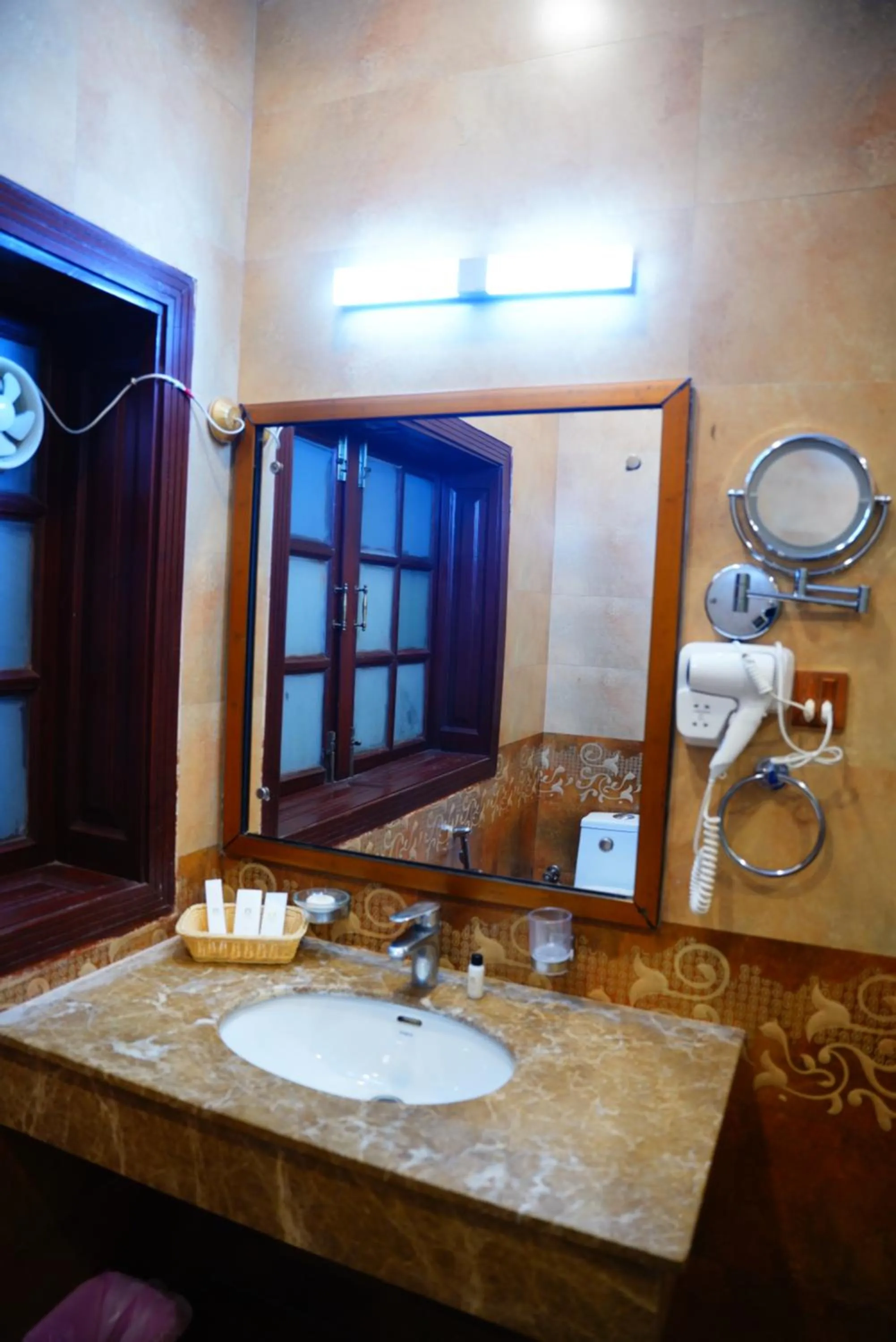 Khattak Lodges Murree