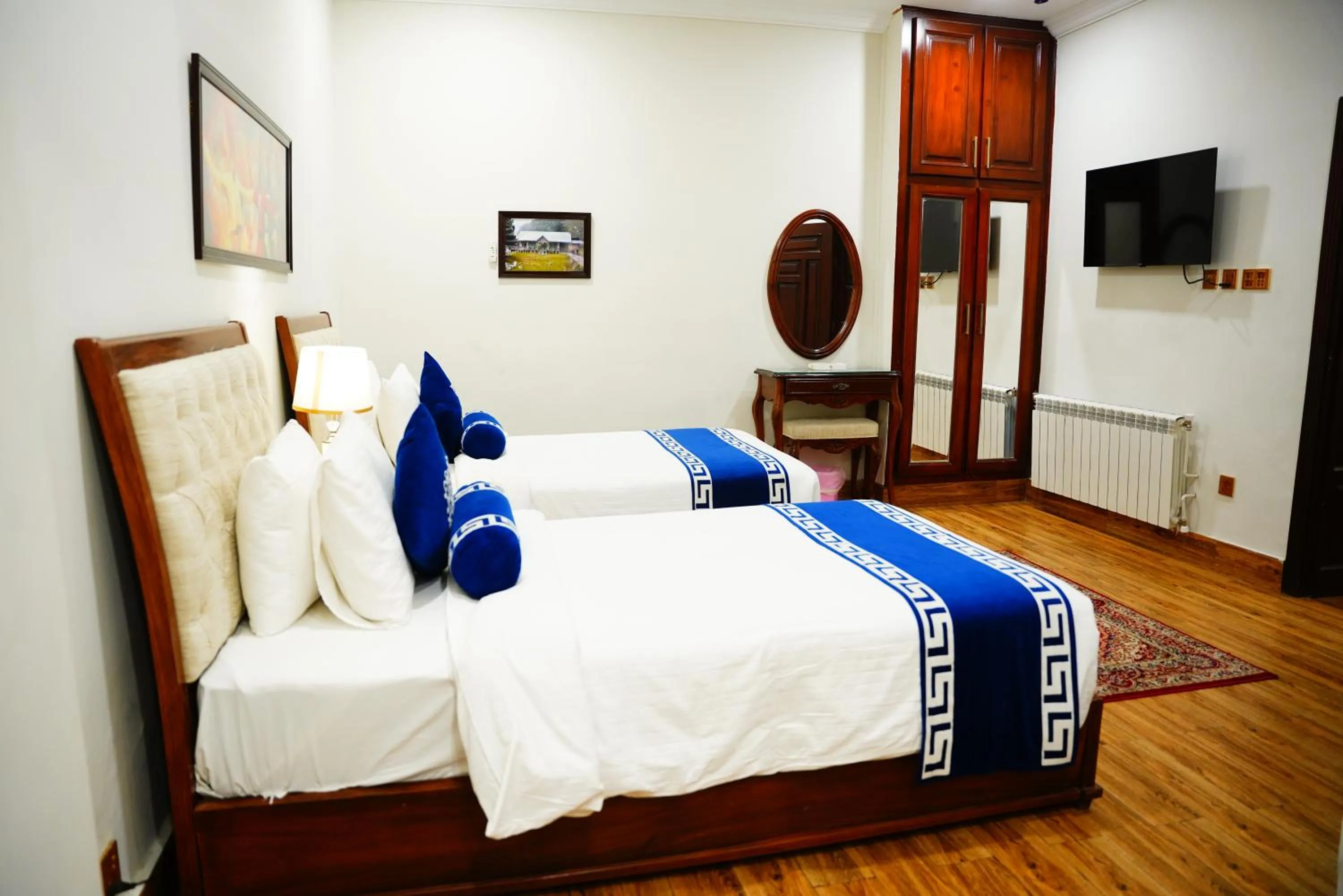 Bed in Khattak Lodges Murree