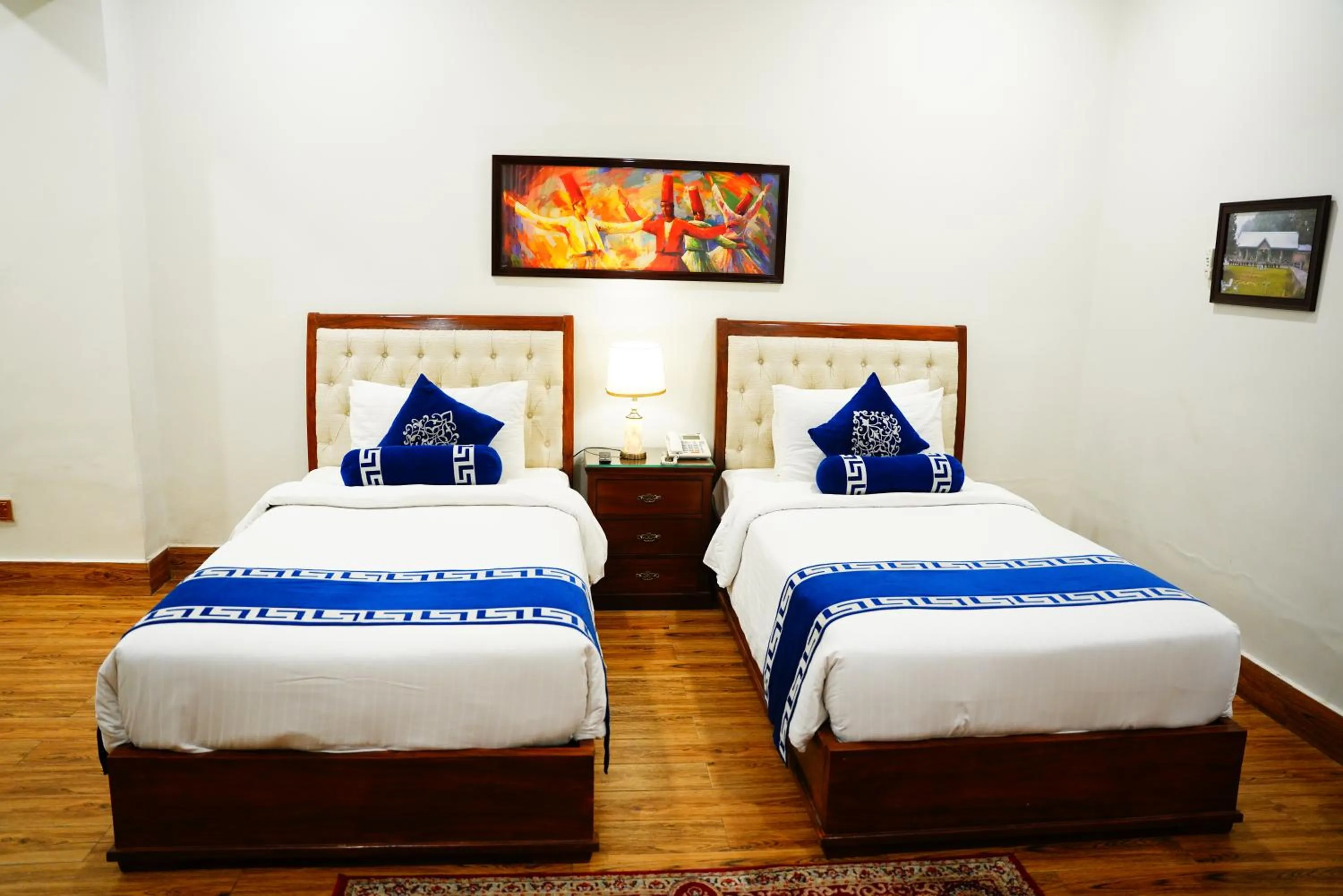 Bed in Khattak Lodges Murree