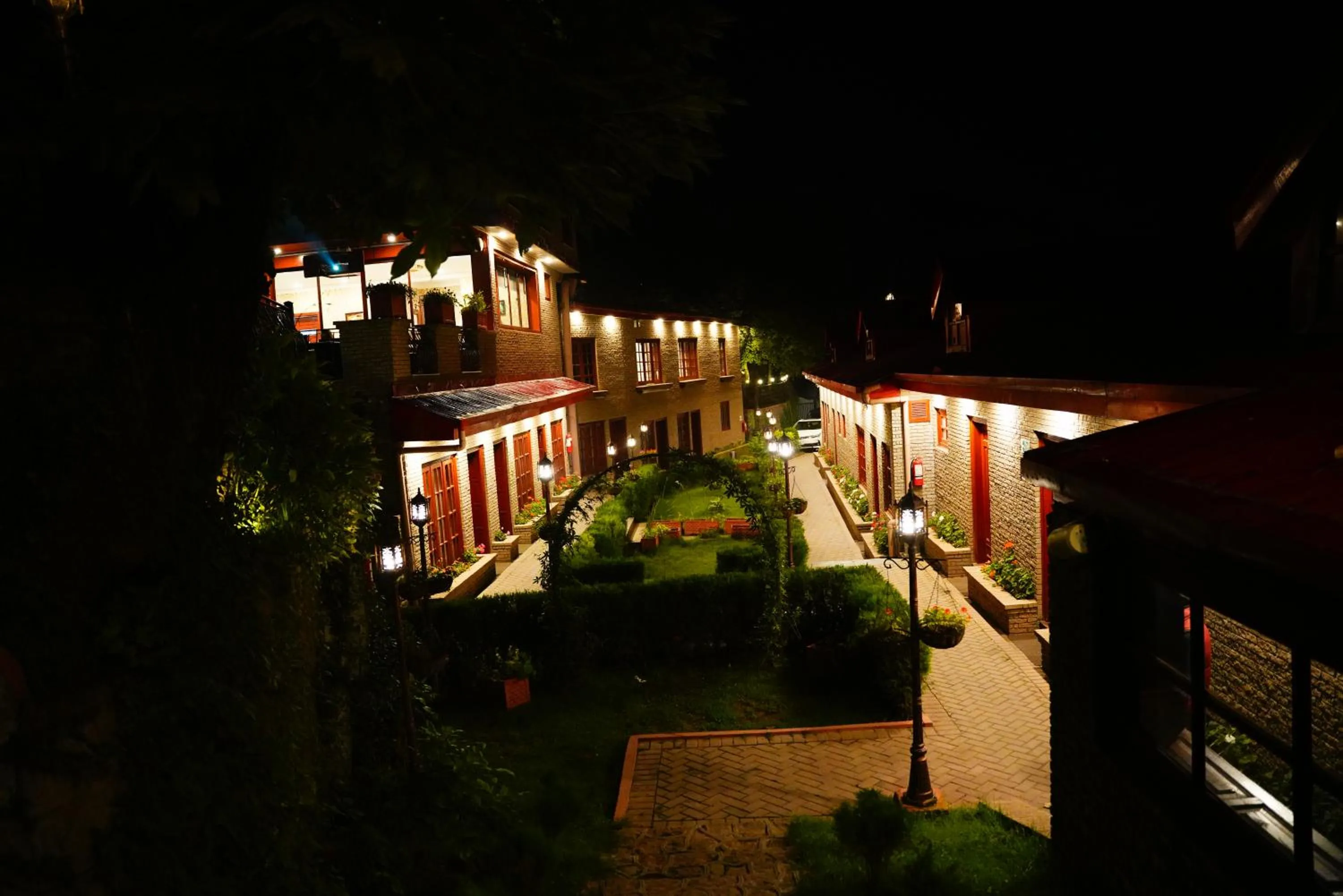 Khattak Lodges Murree