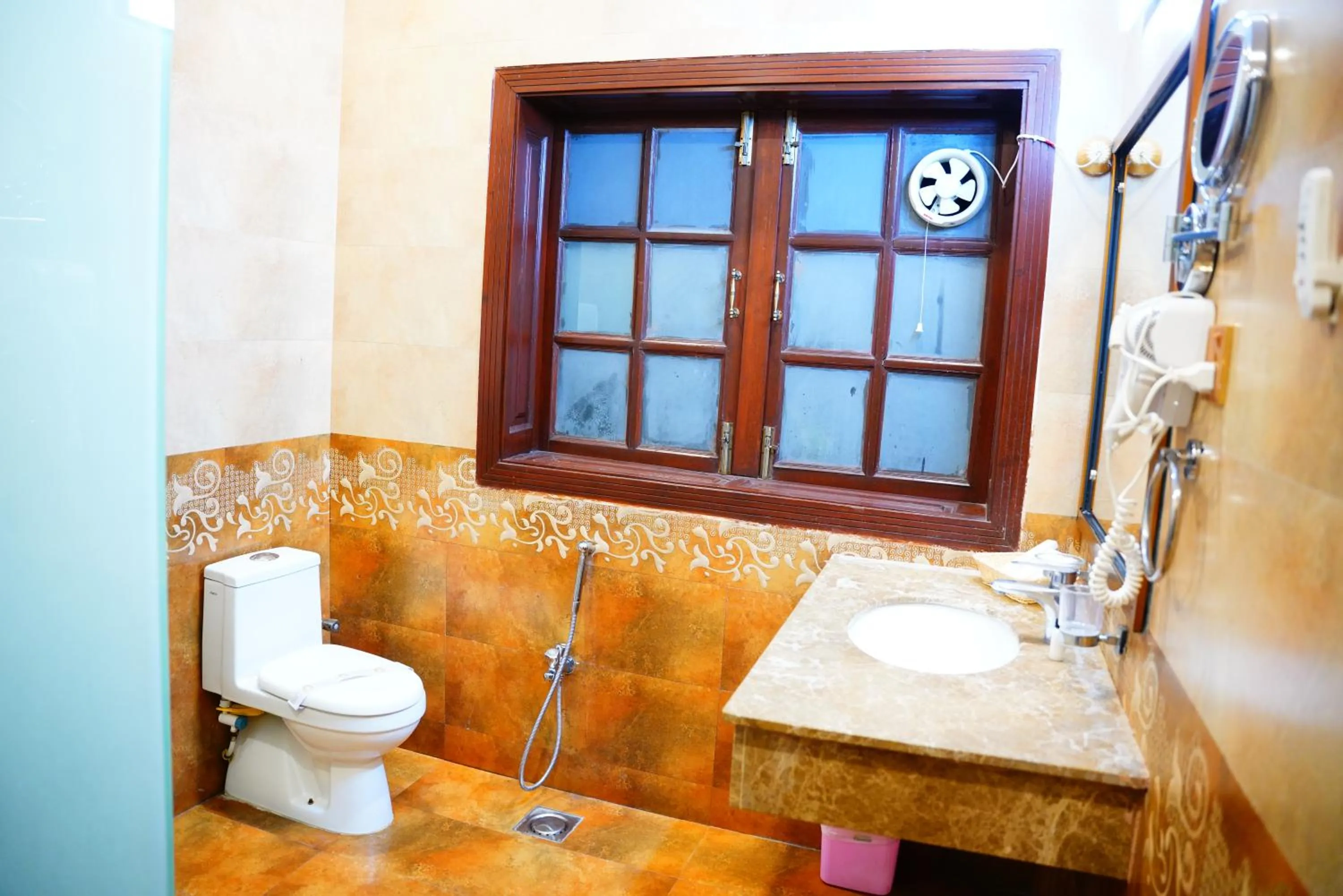 Khattak Lodges Murree