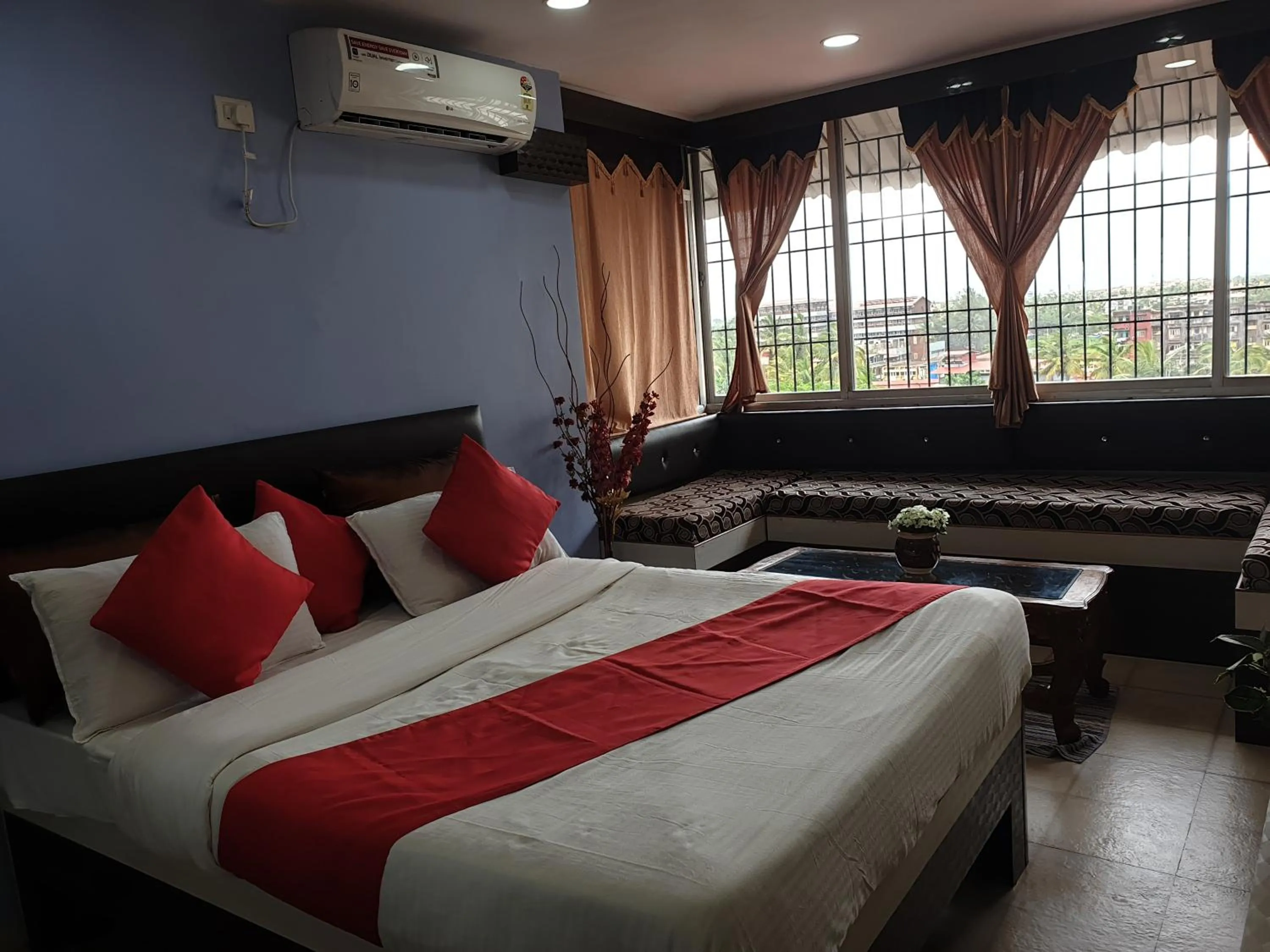 Bed in Hotel City Comfort