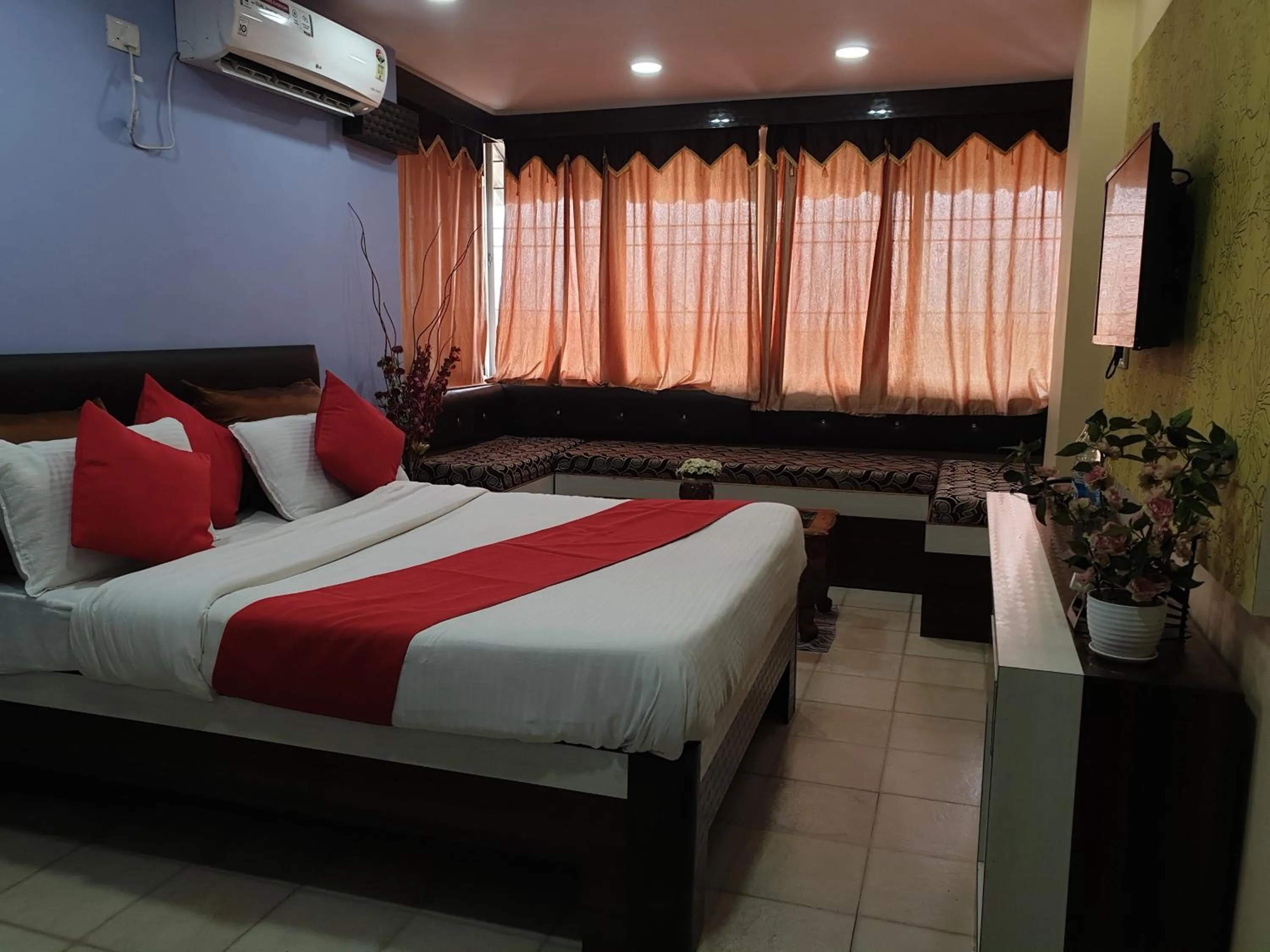 Bed in Hotel City Comfort