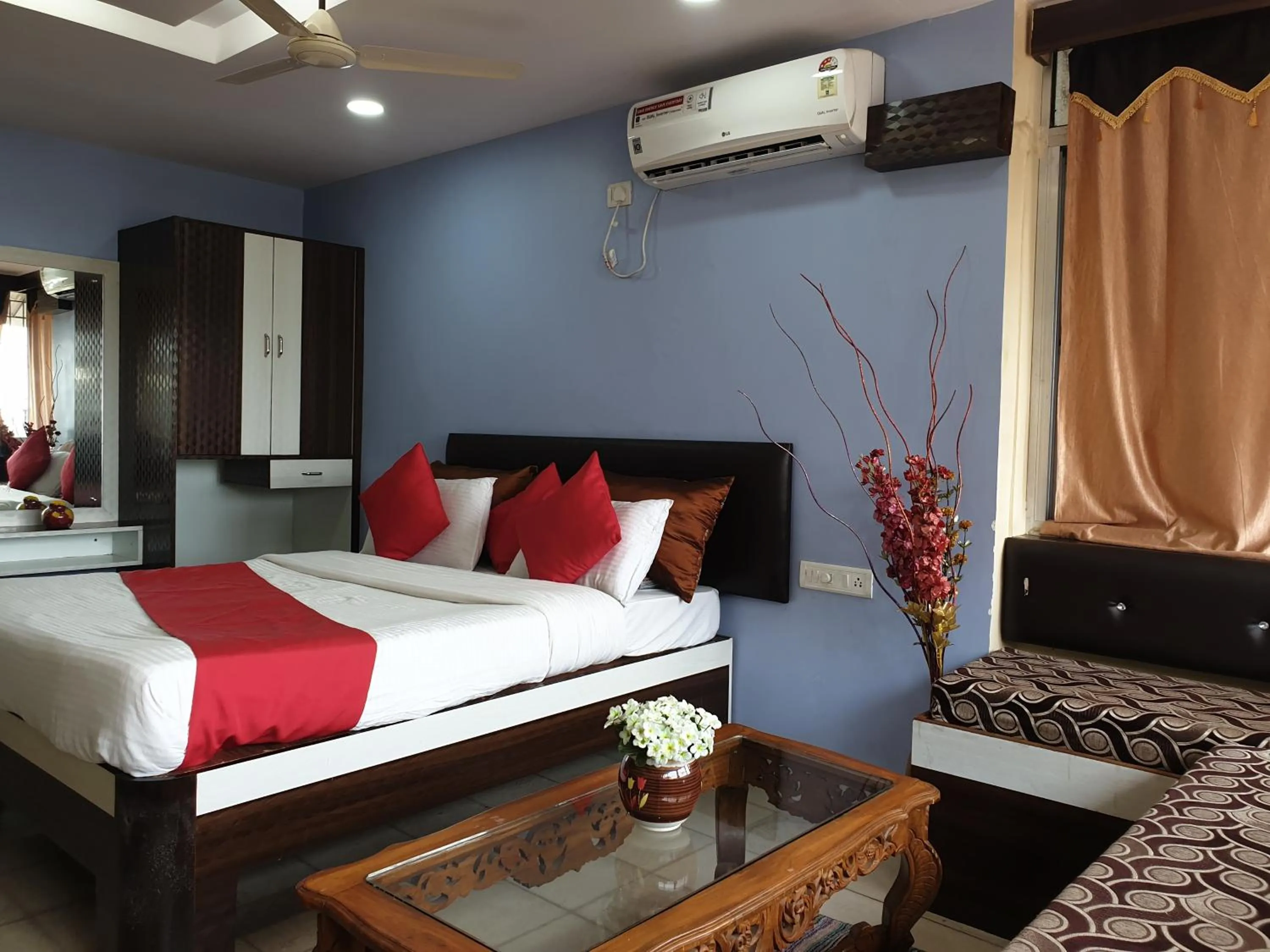 Bed in Hotel City Comfort