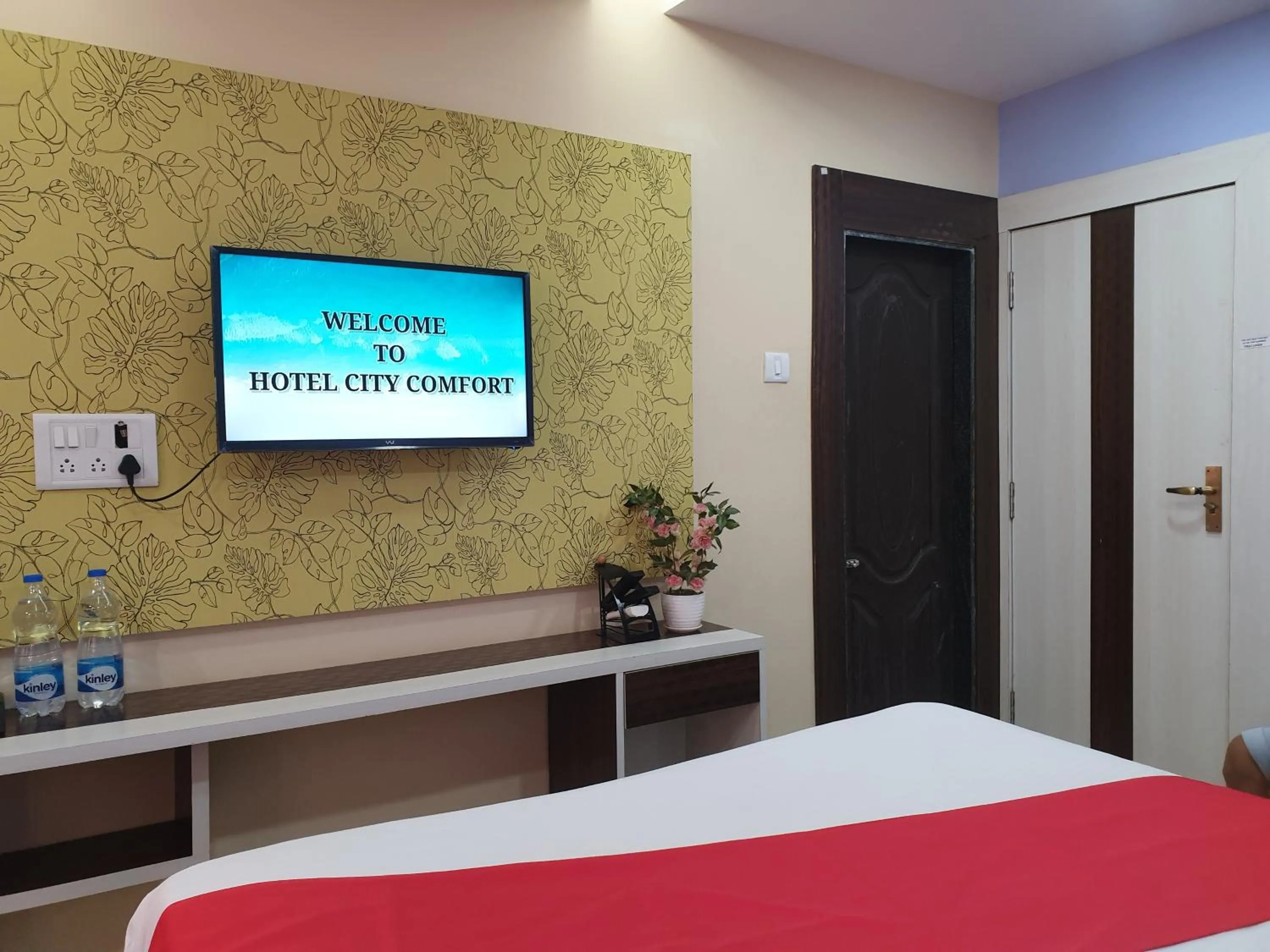 Bed in Hotel City Comfort