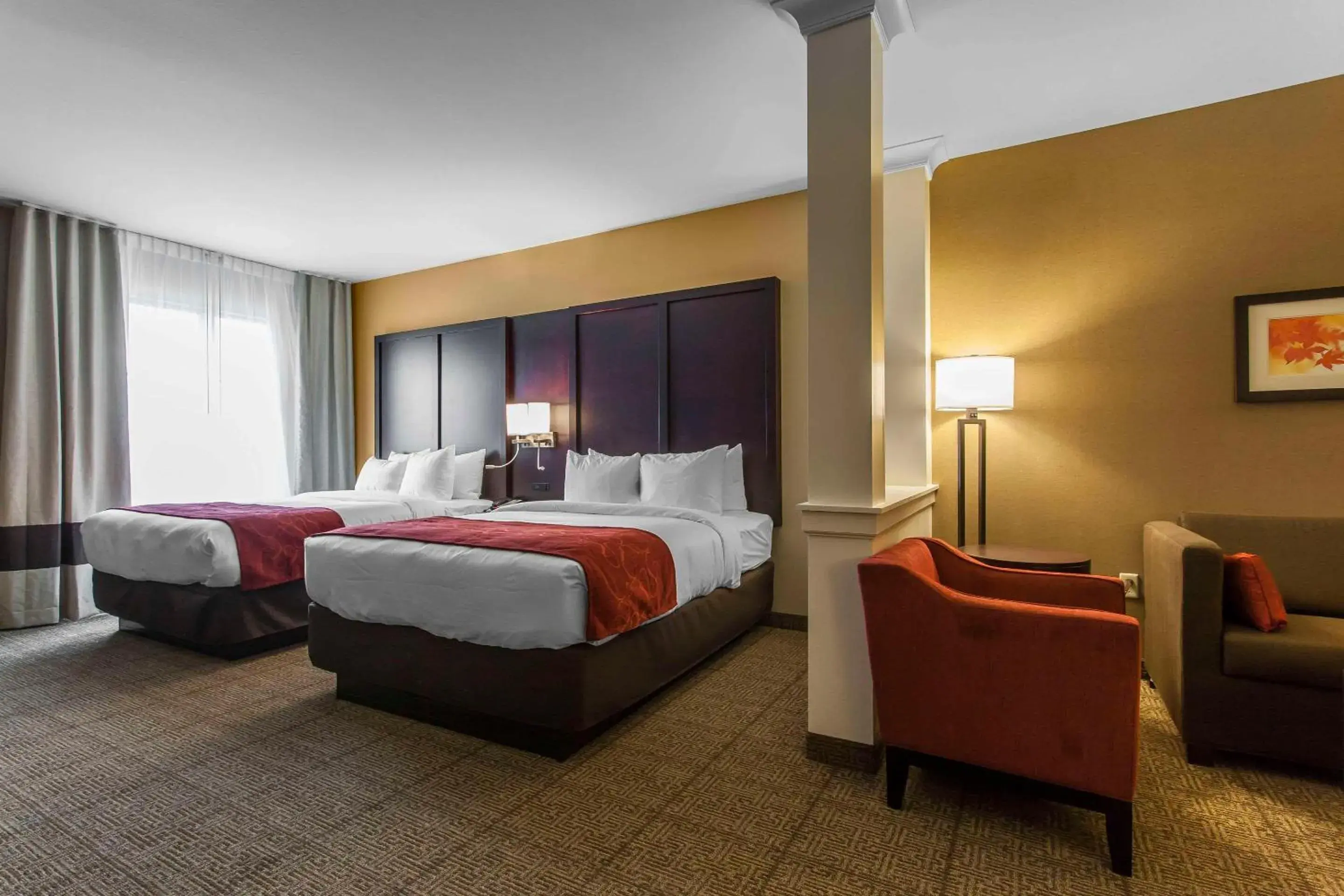 Bedroom, Bed in Comfort Suites-Youngstown North Bedroom, Bed in Comfort Suites-Youngstown North