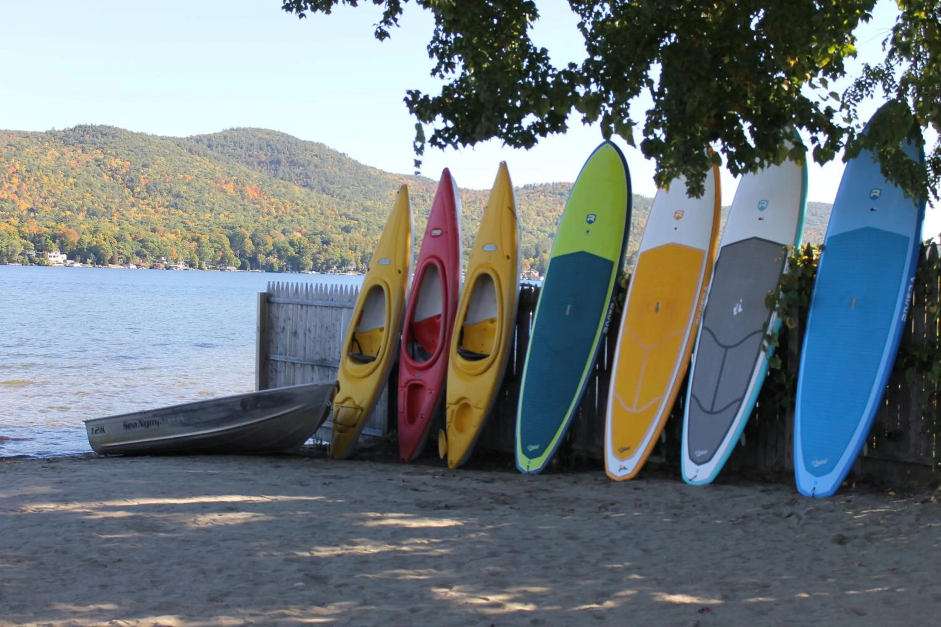 Canoeing in The Sundowner on Lake George