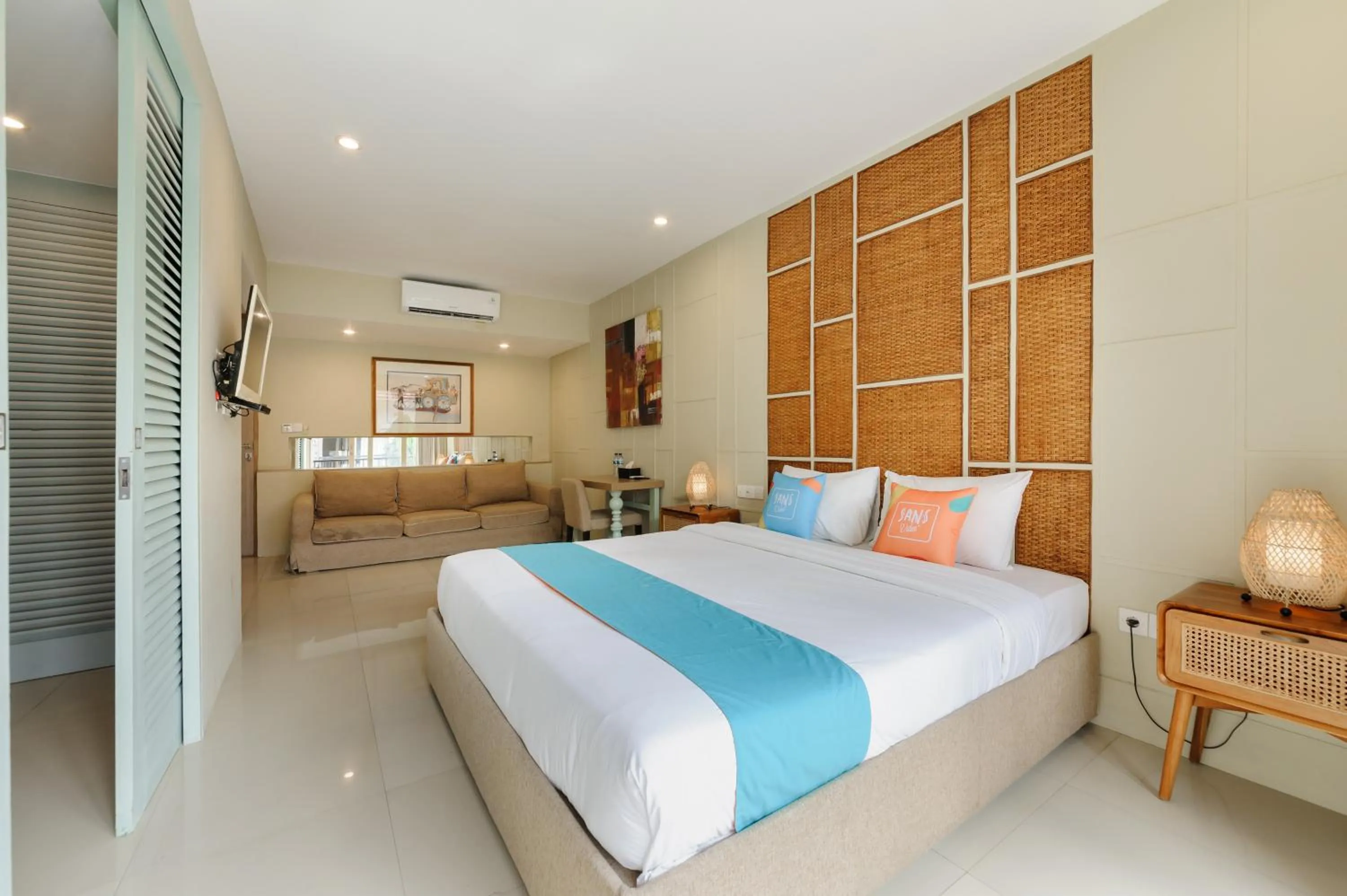 Bedroom, Bed in Sans Vibes Astana Residence Seminyak