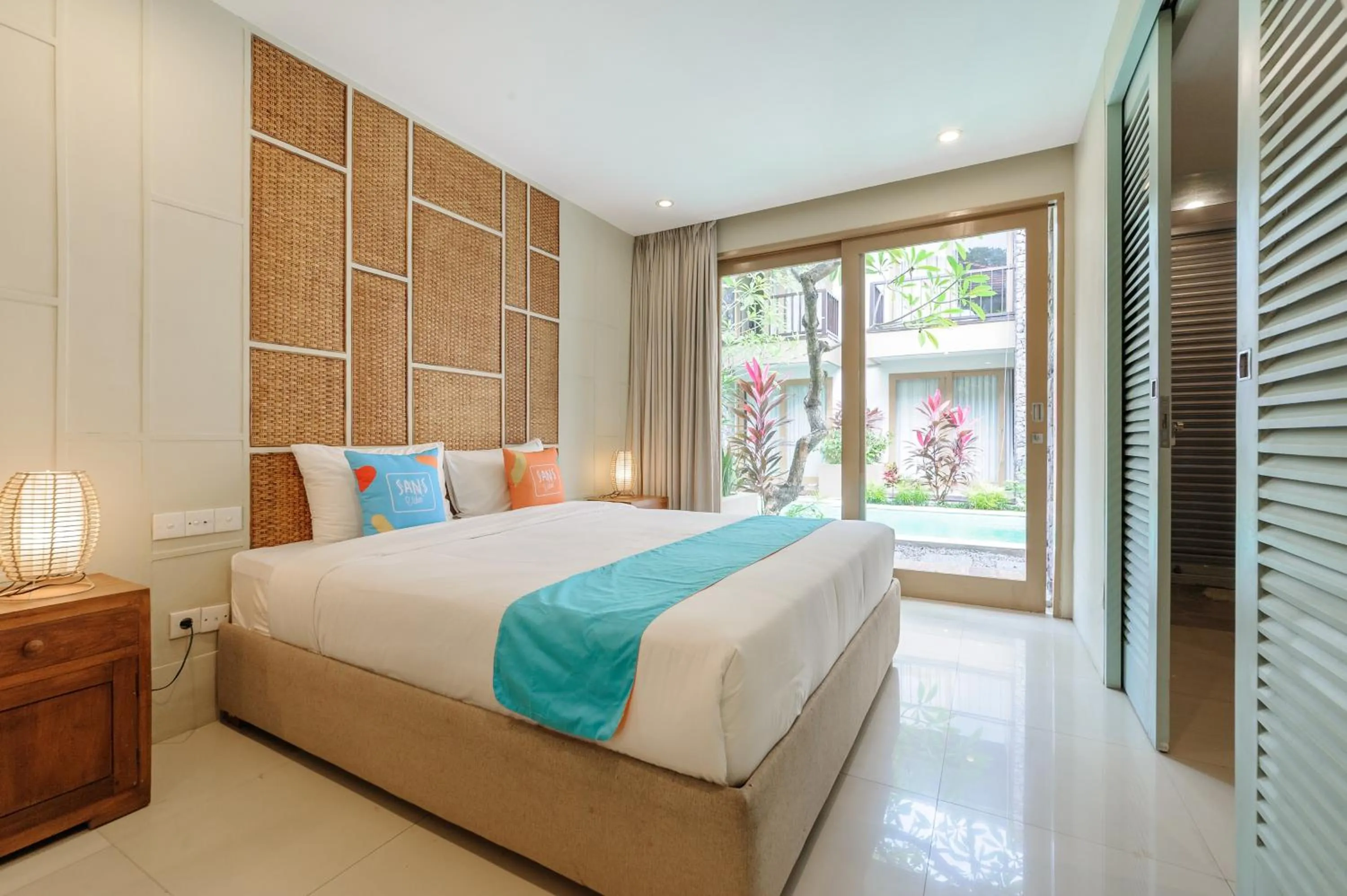 Bedroom, Bed in Sans Vibes Astana Residence Seminyak