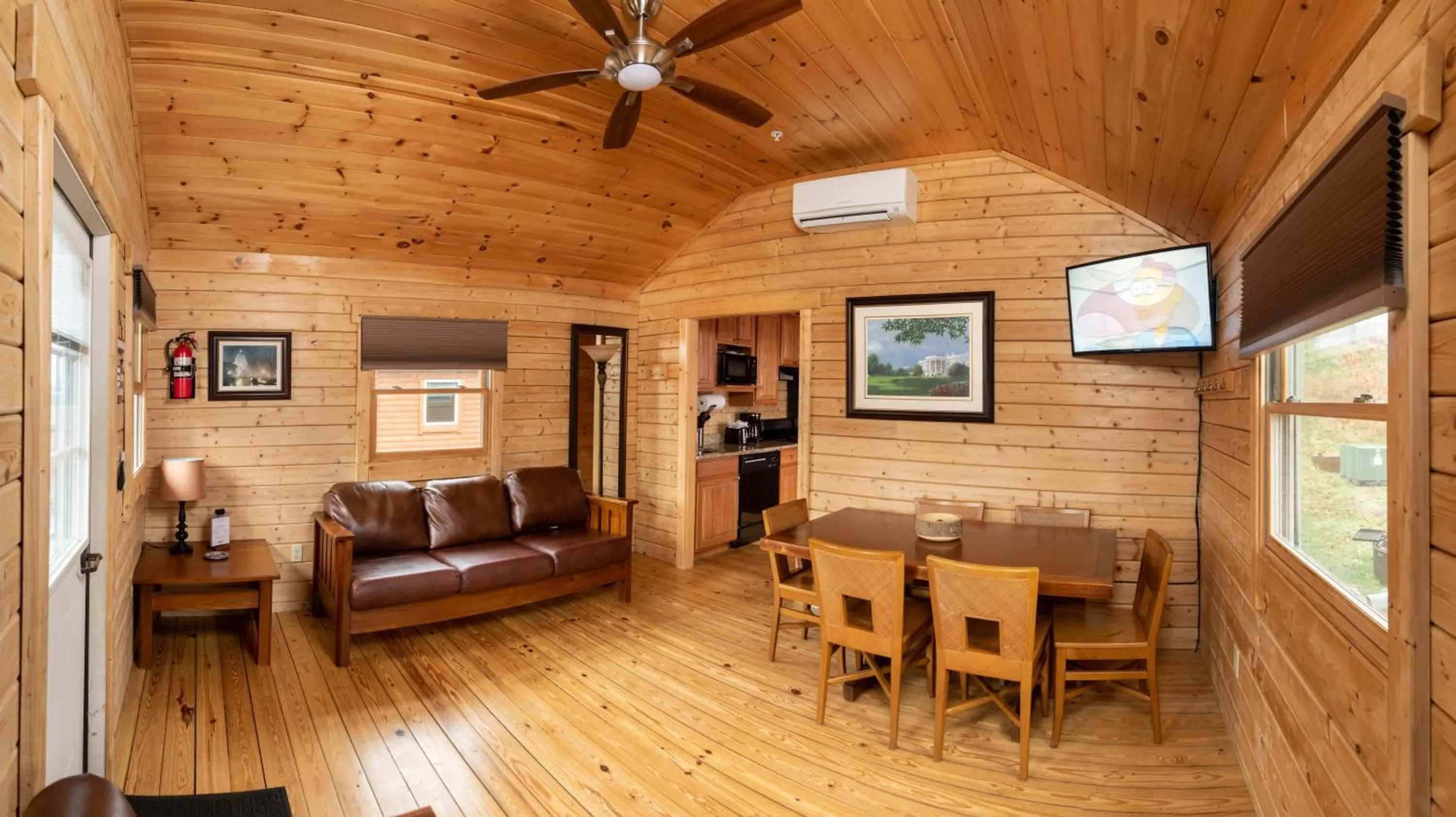 Living room in Cherry Hill Park