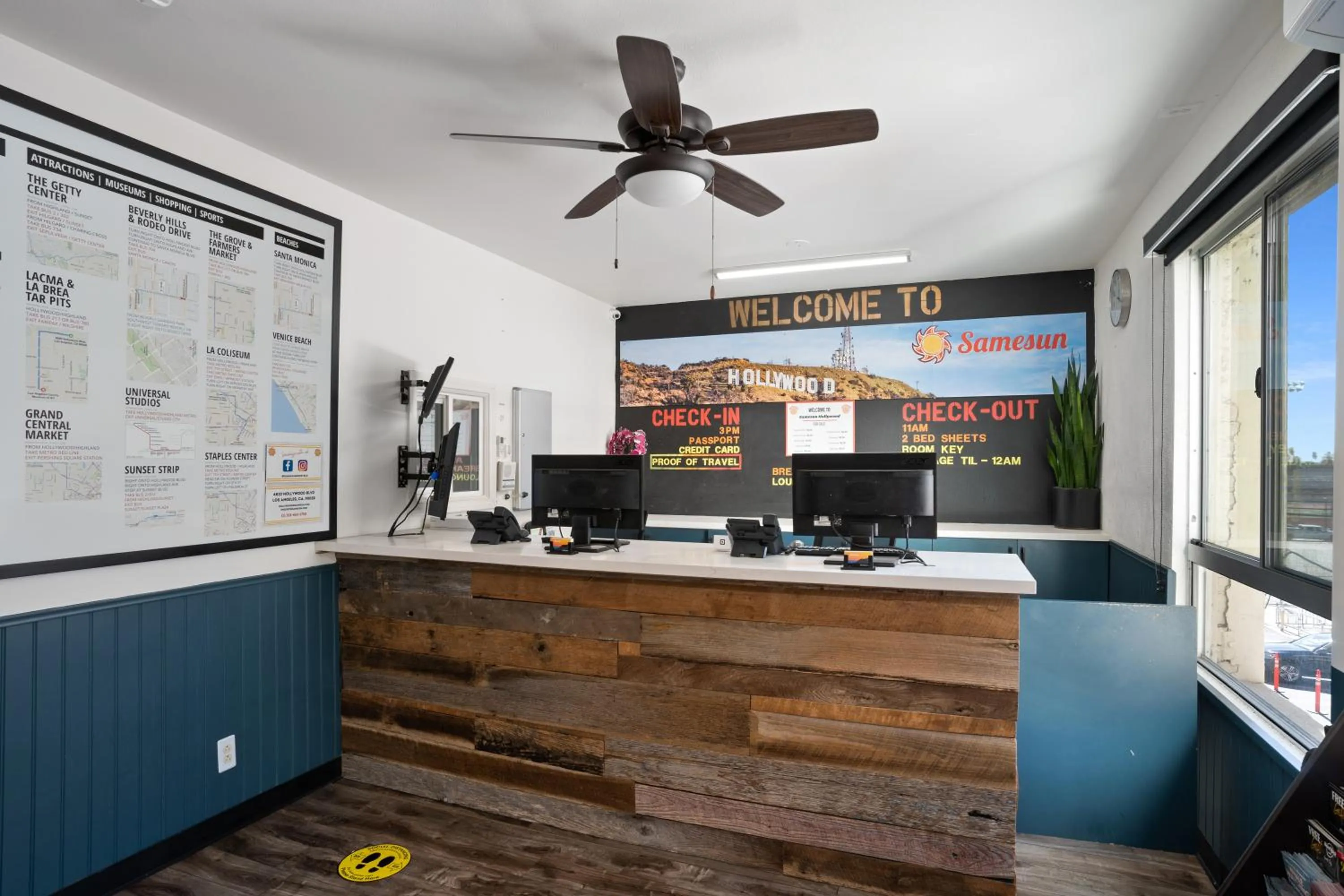 Facade/entrance in Samesun Hollywood Hotel & Hostel