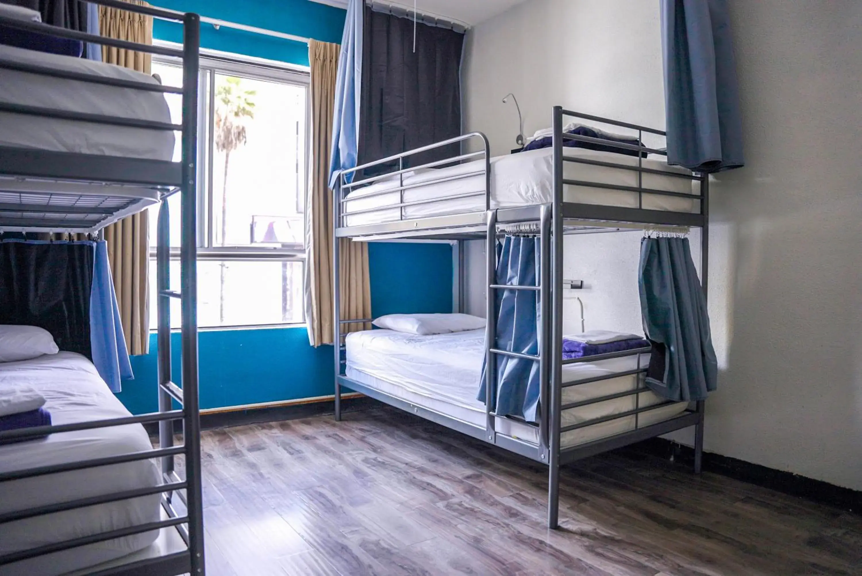 bunk bed, Bed in Samesun Hollywood Hotel & Hostel bunk bed, Bed in Samesun Hollywood Hotel & Hostel