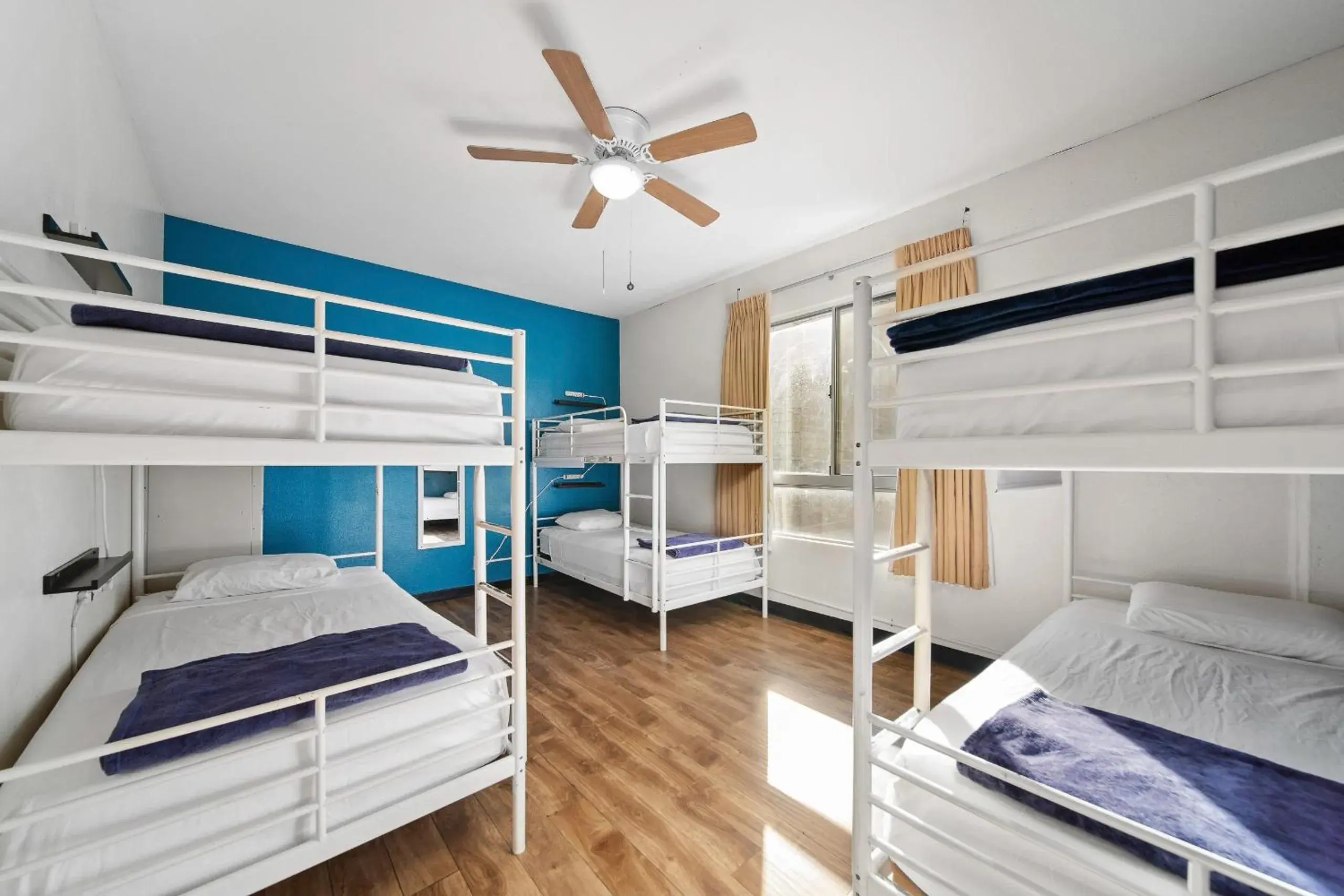 Bed in Samesun Hollywood Hotel & Hostel Bed in Samesun Hollywood Hotel & Hostel