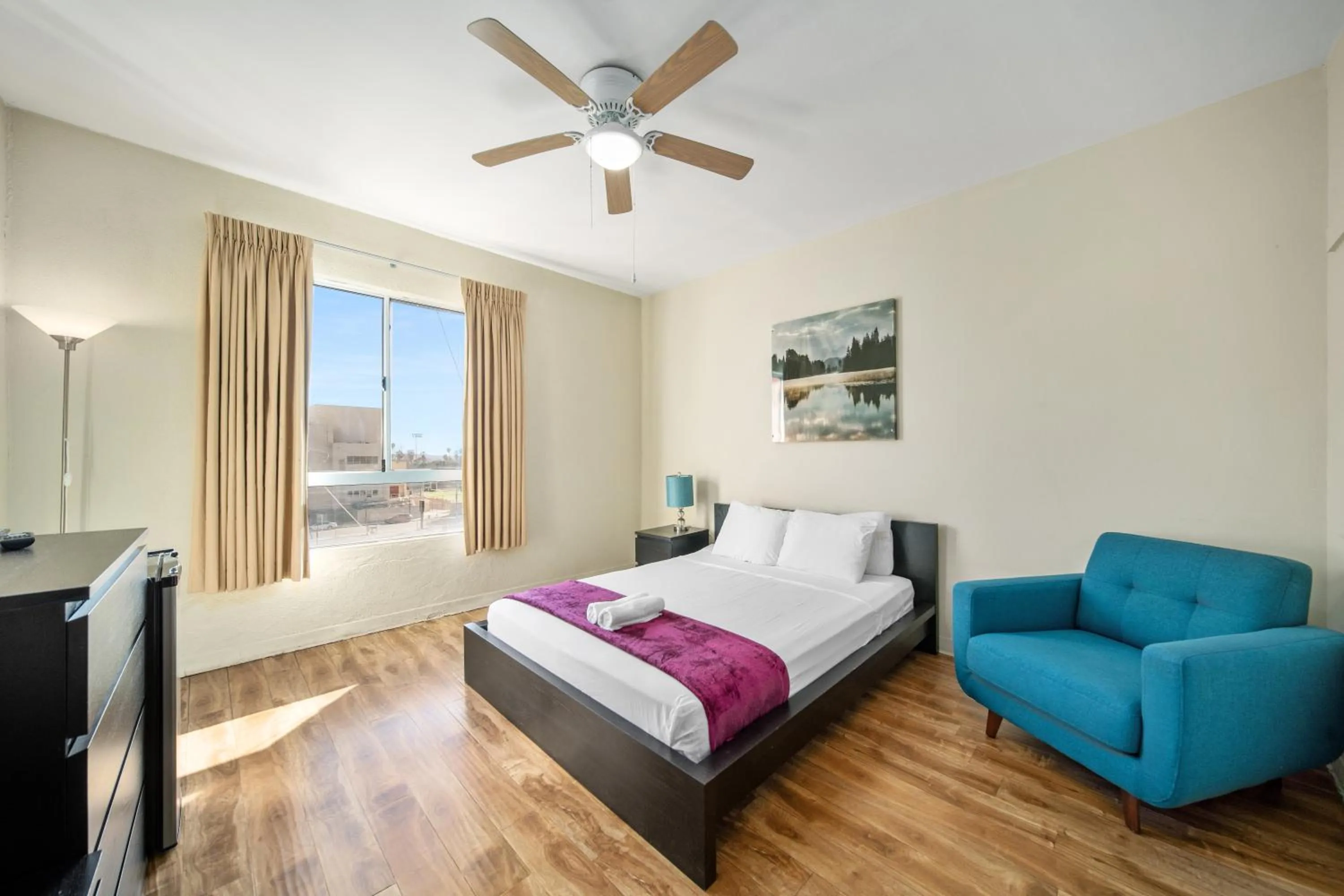 Samesun Hollywood Hotel & Hostel