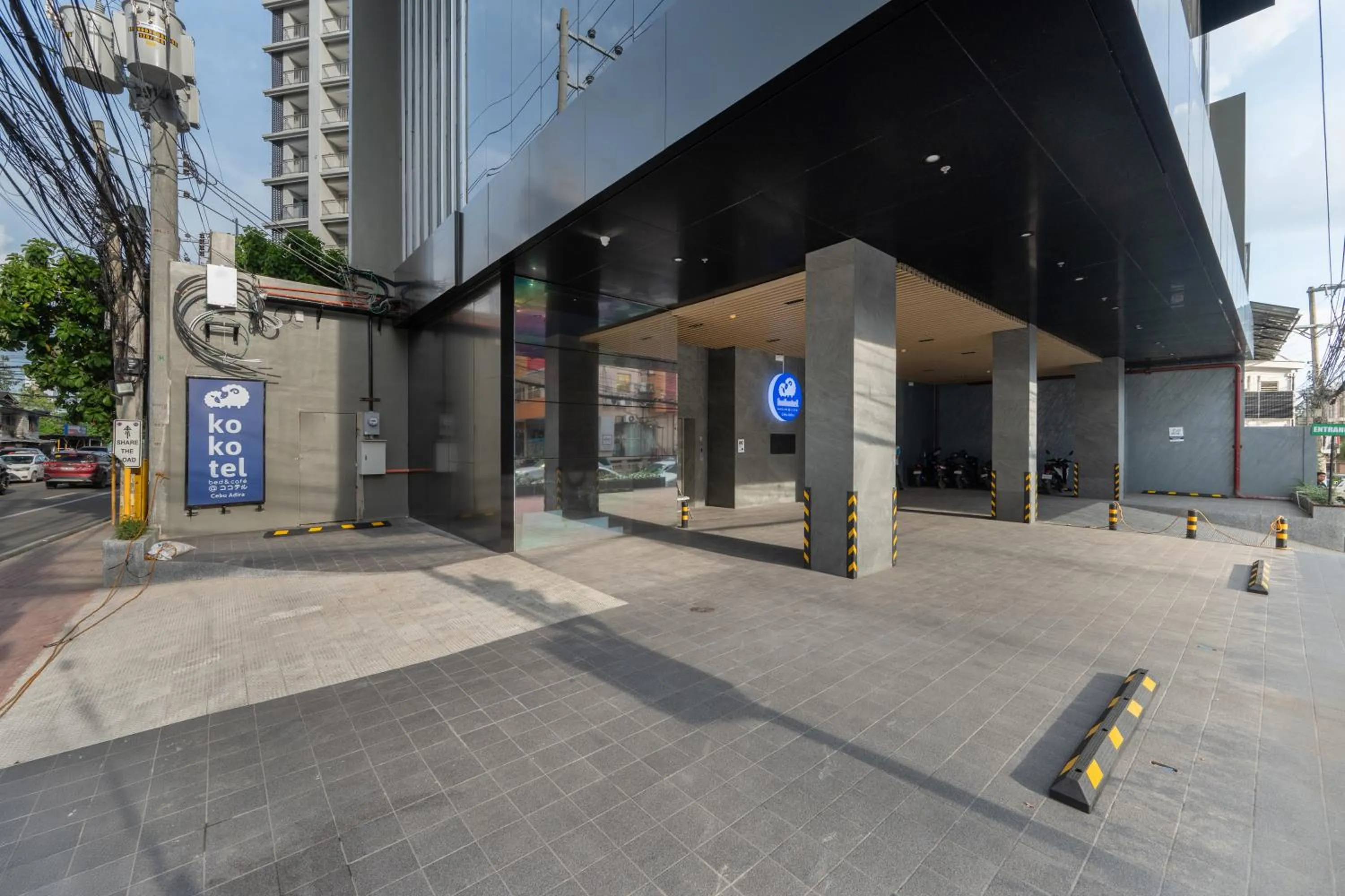 Property building in Kokotel Cebu Adira