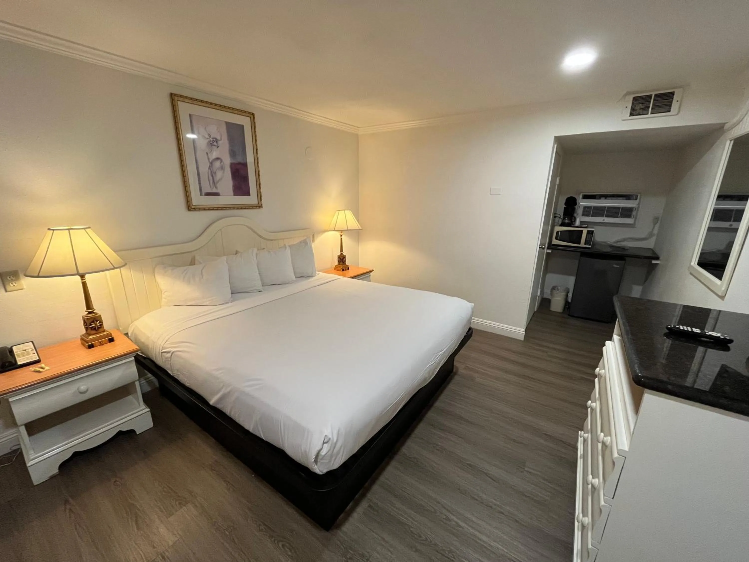 Bed in American Inn - Grover beach - Pismo Beach