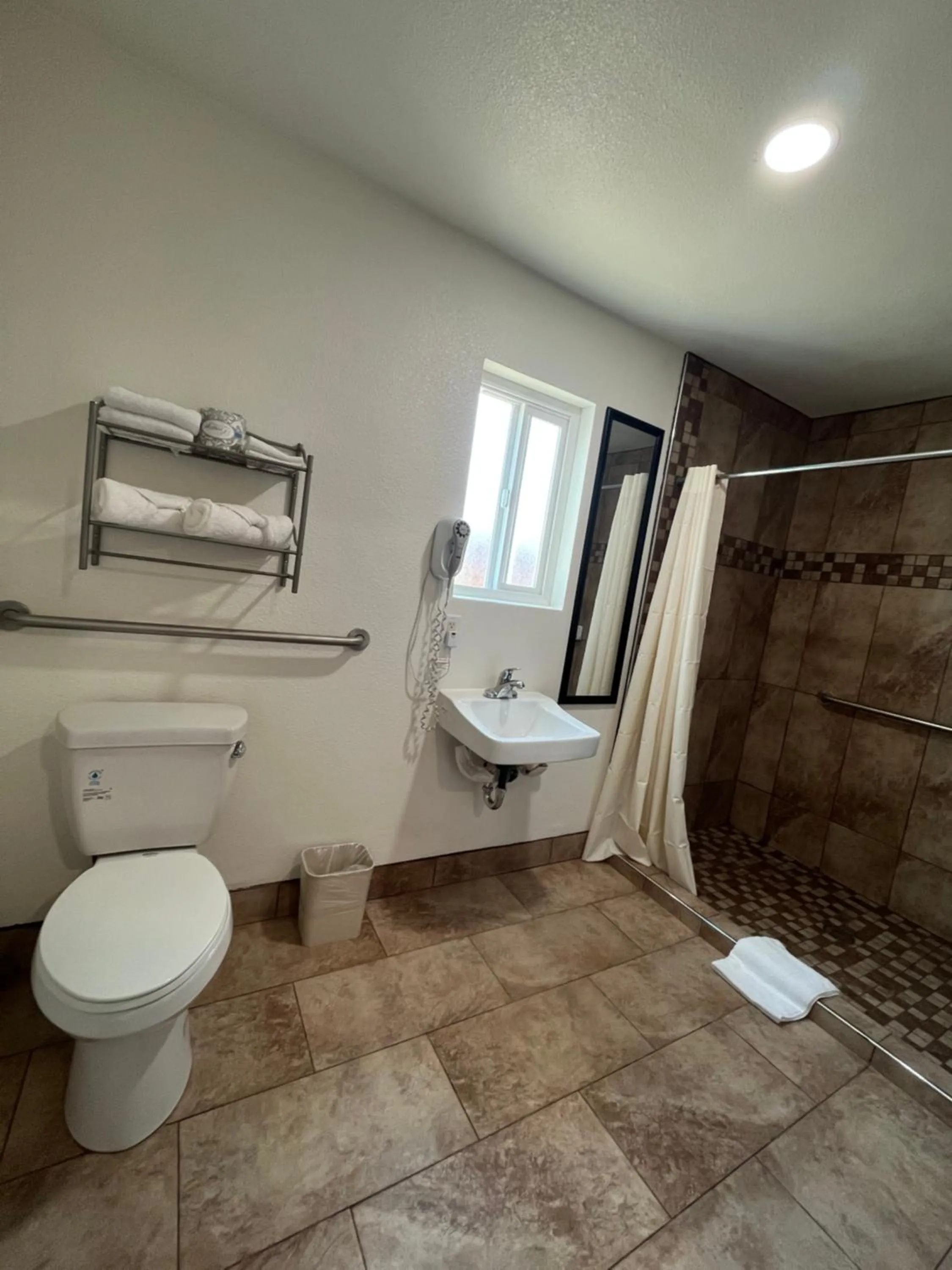 American Inn - Grover beach - Pismo Beach