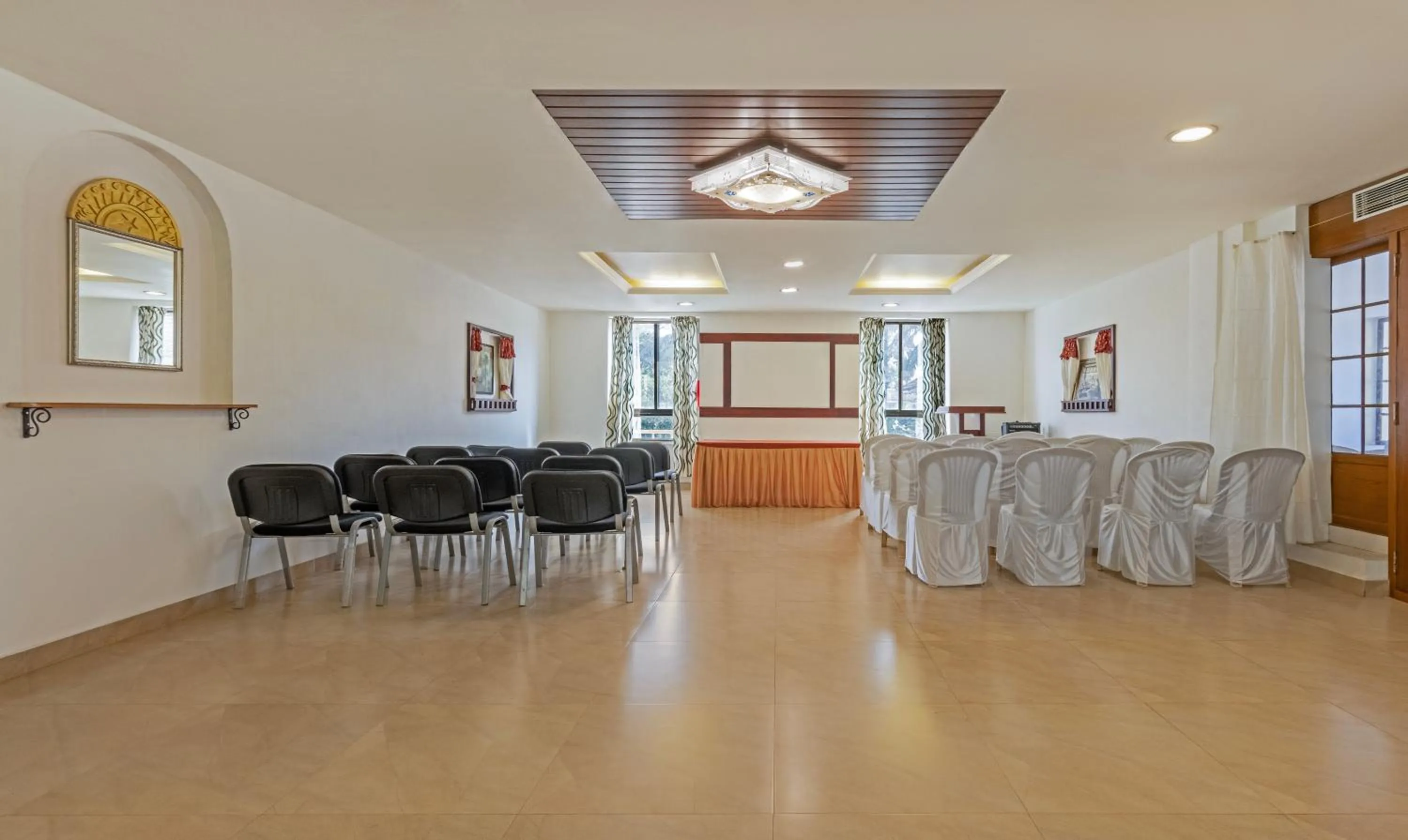 Banquet/Function facilities in Treebo Sadhoo Heritage