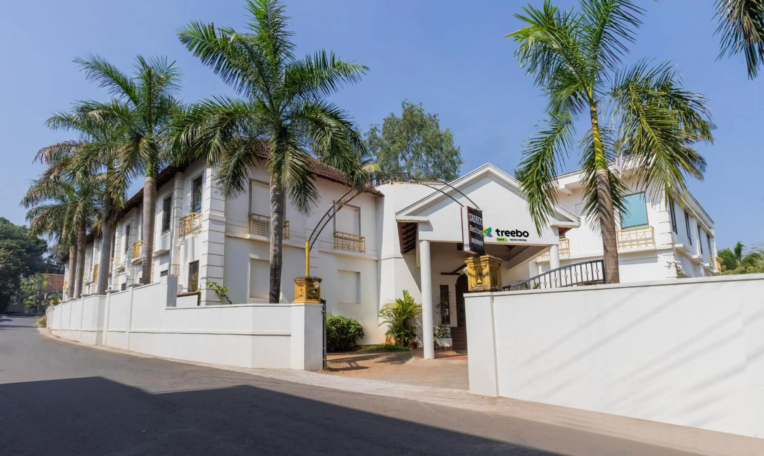 Property building in Treebo Sadhoo Heritage