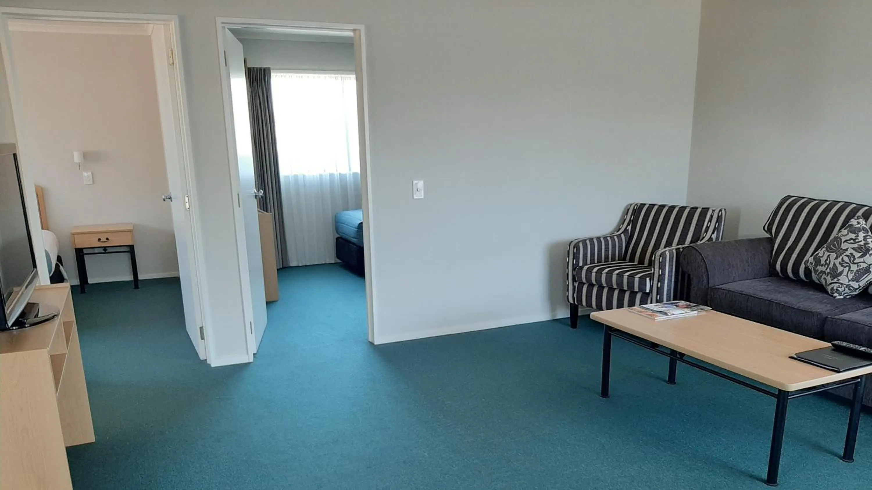 Living room in Central Motor Lodge