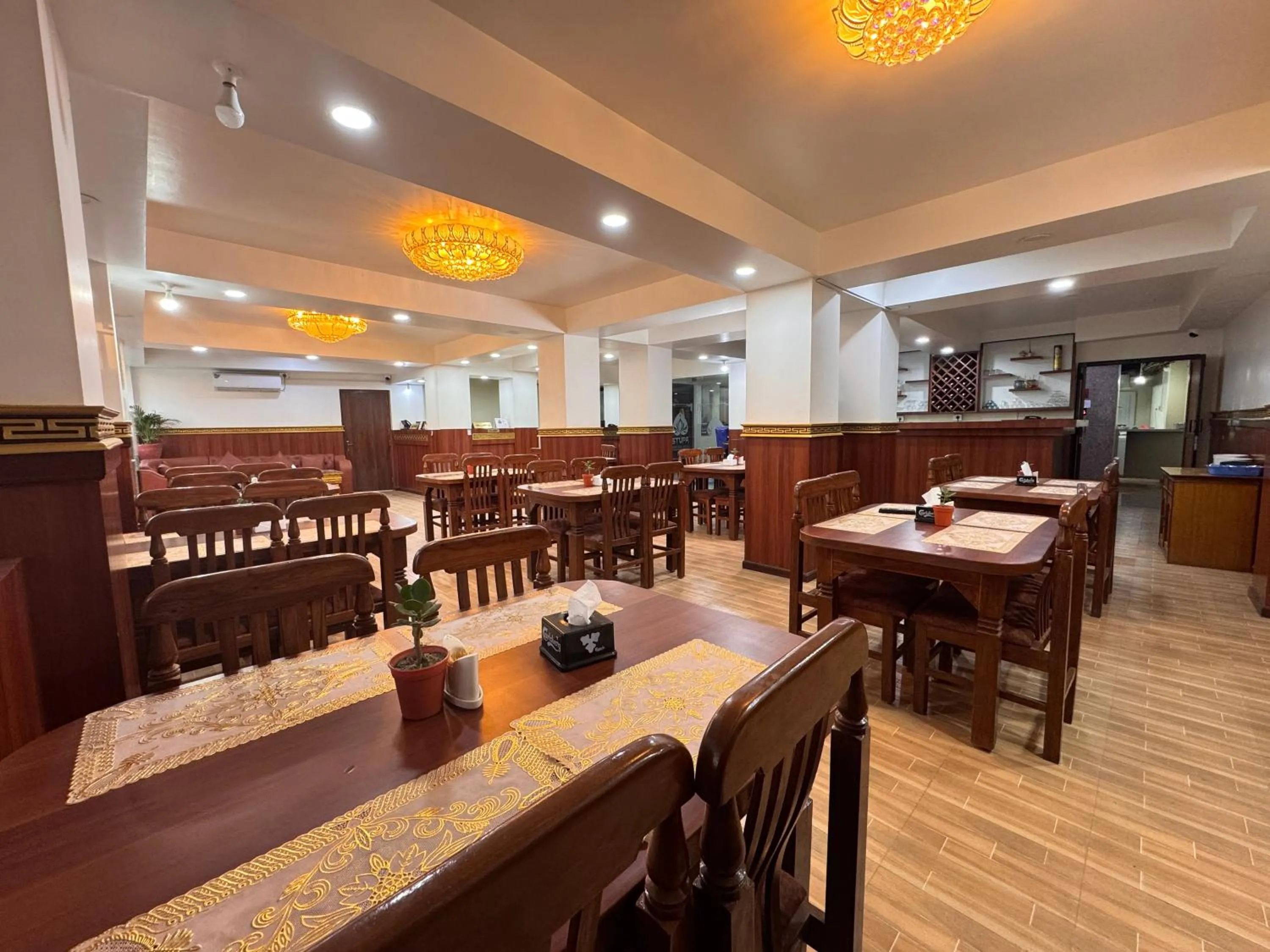 Restaurant/places to eat in Stupa Boutique Hotel