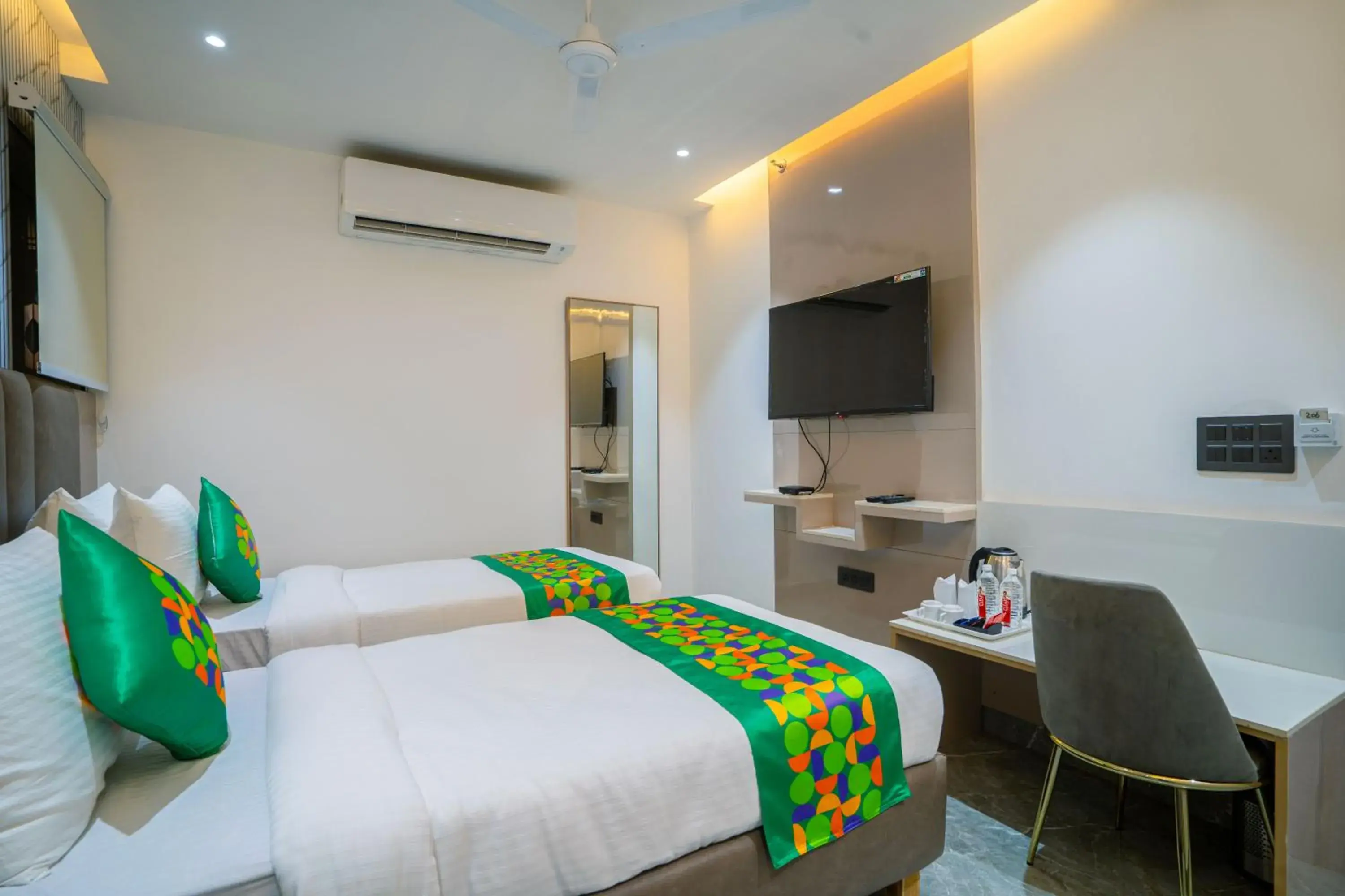 Bedroom, Bed in Treebo Gemstone Bedroom, Bed in Treebo Gemstone