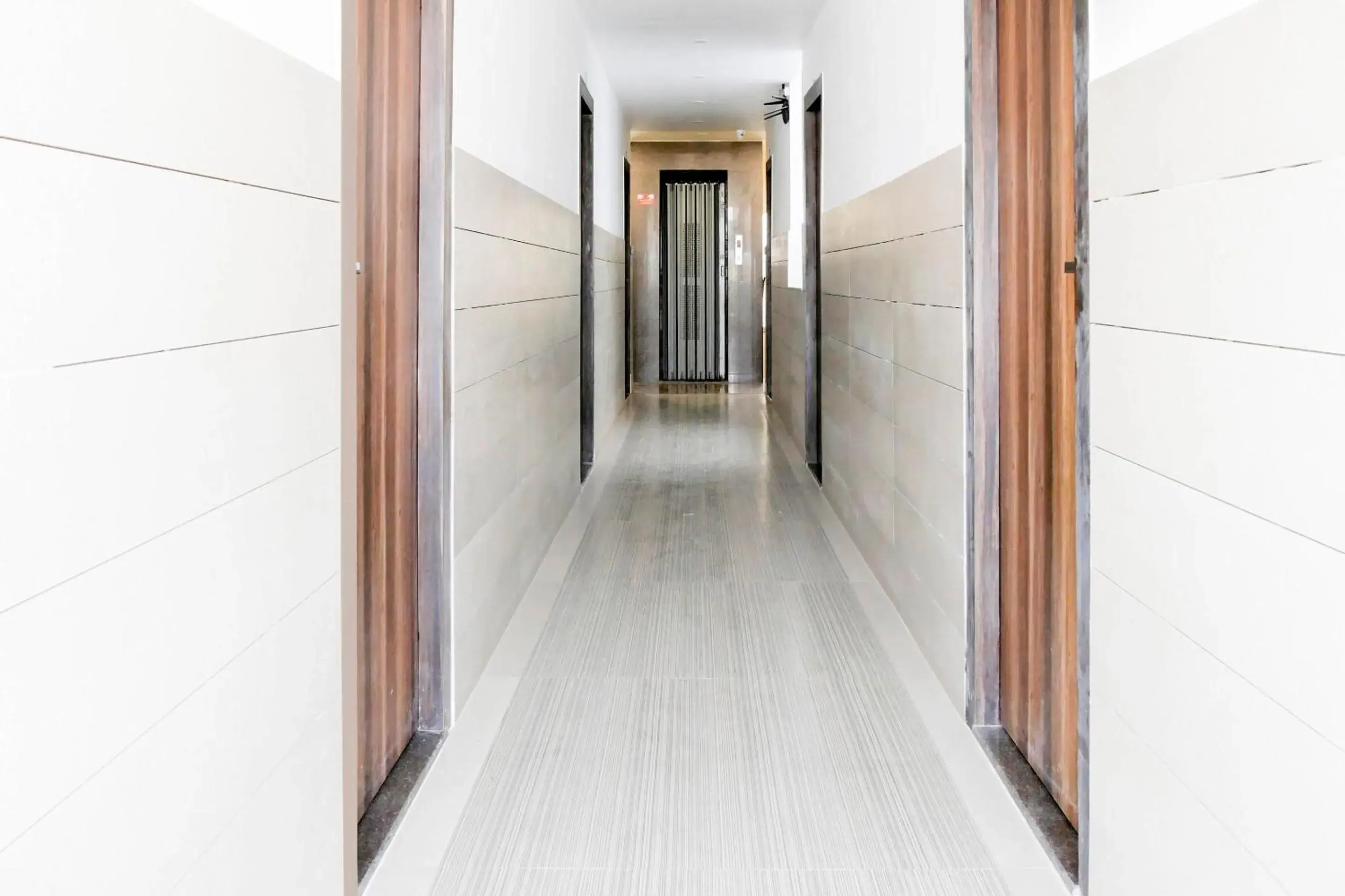 Lobby or reception in Super Collection O Hotel Day & Night Lobby or reception in Super Collection O Hotel Day & Night