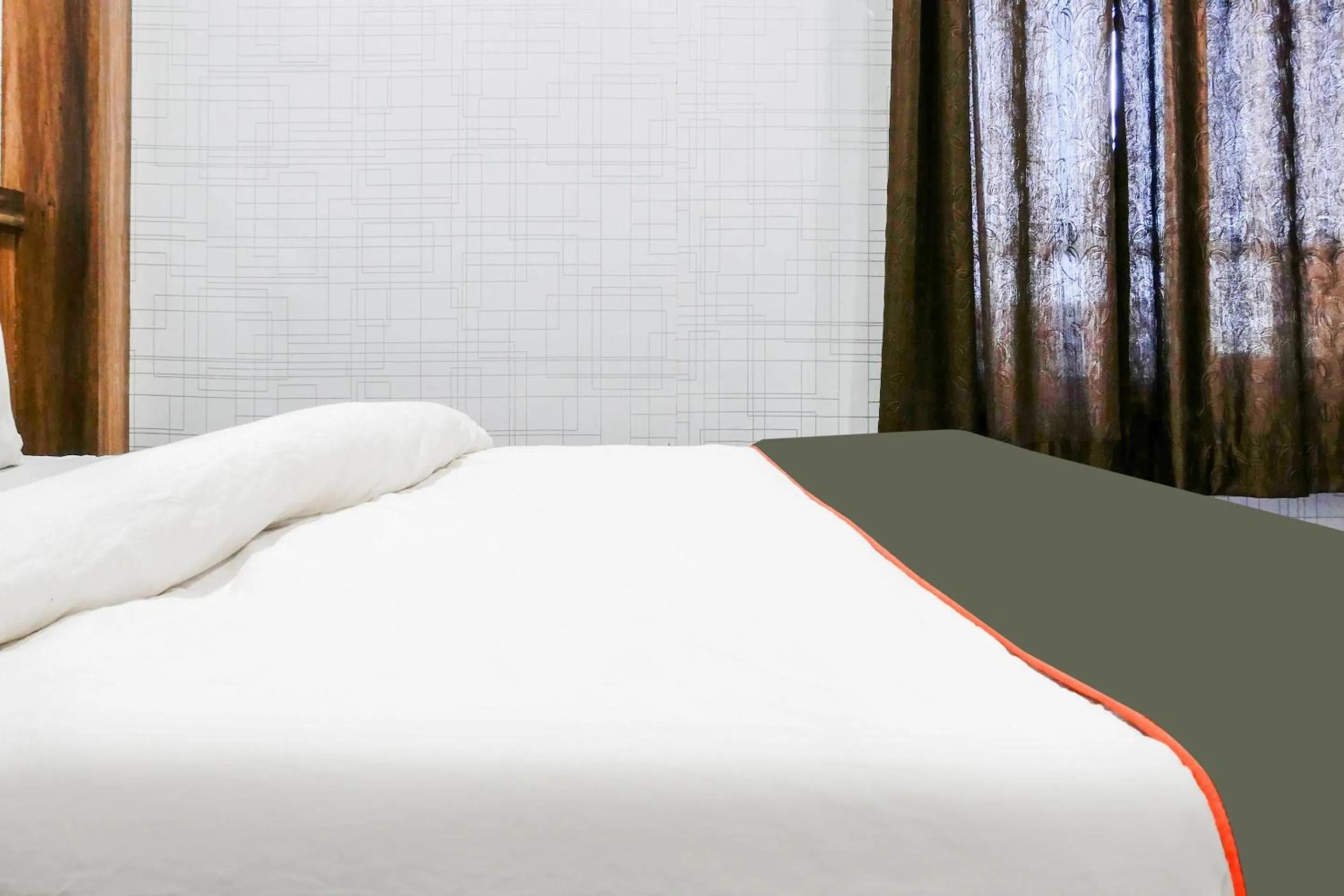 Bedroom, Bed in Super Collection O Hotel Day & Night