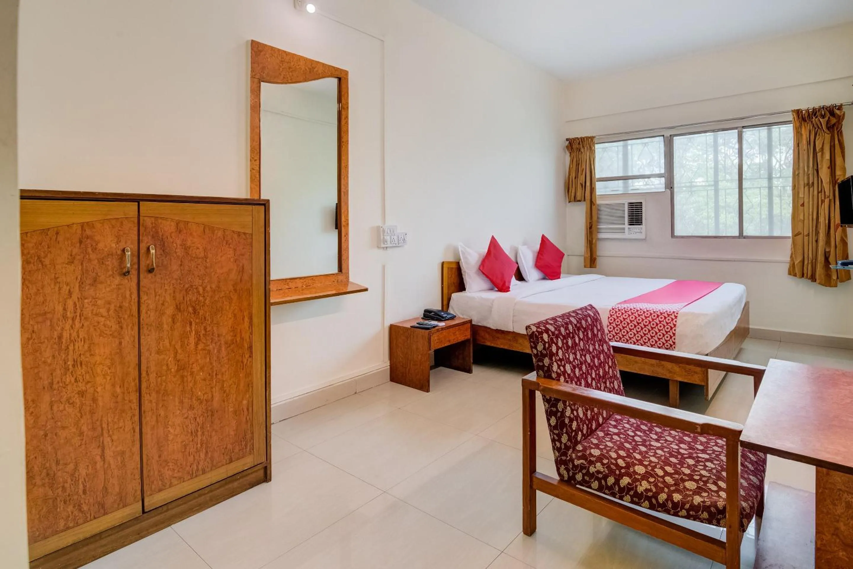 Bed in Hotel O Kamini