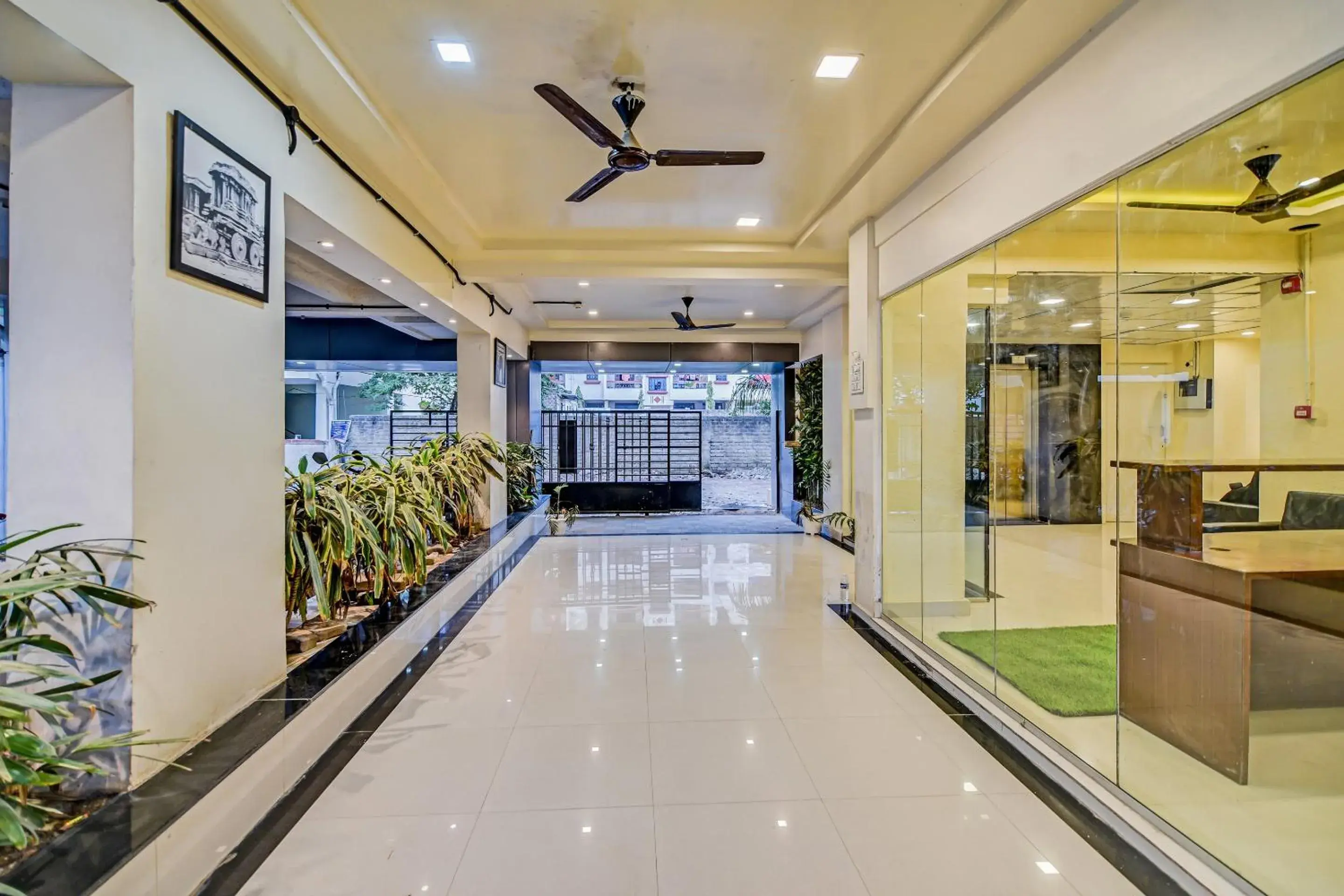 Facade/entrance in Hotel O Saiinn Facade/entrance in Hotel O Saiinn