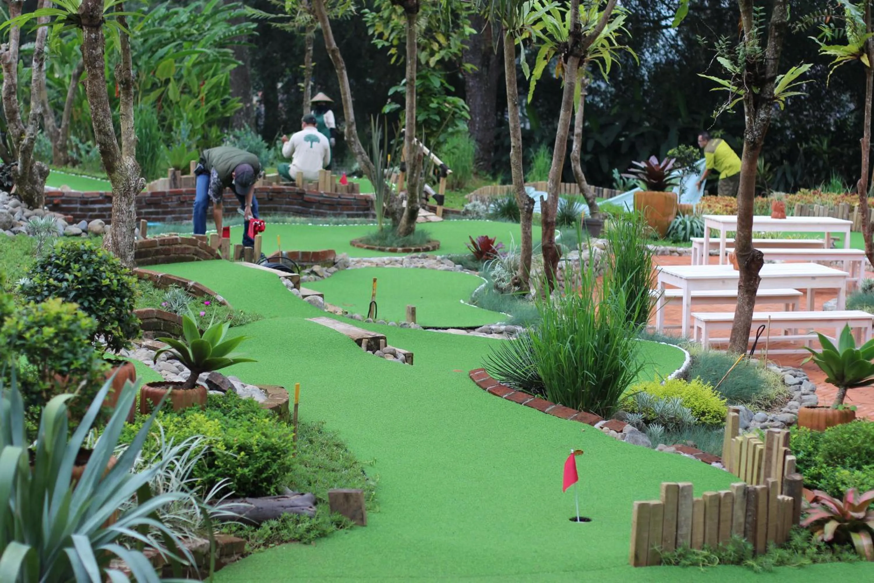 Minigolf in Pesona Alam Resort & Spa