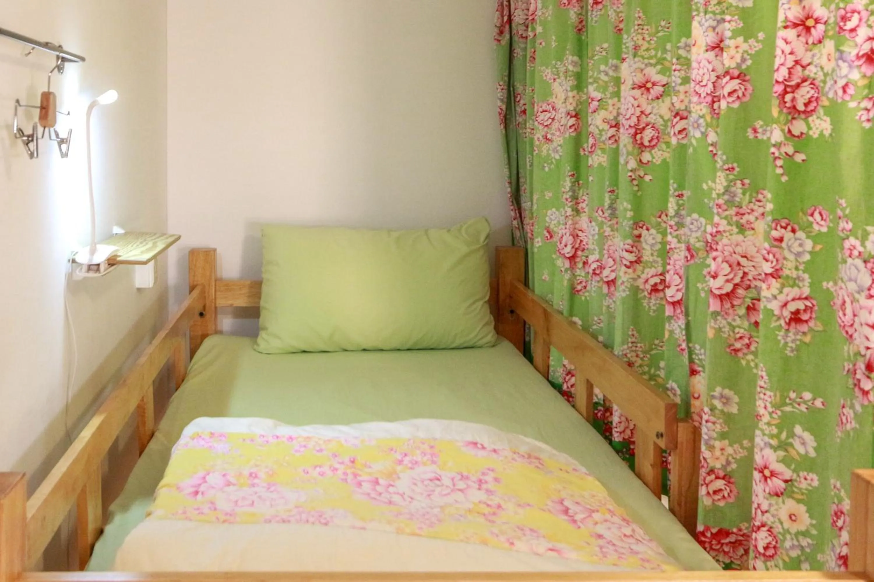 bunk bed, Bed in T-Life Hostel