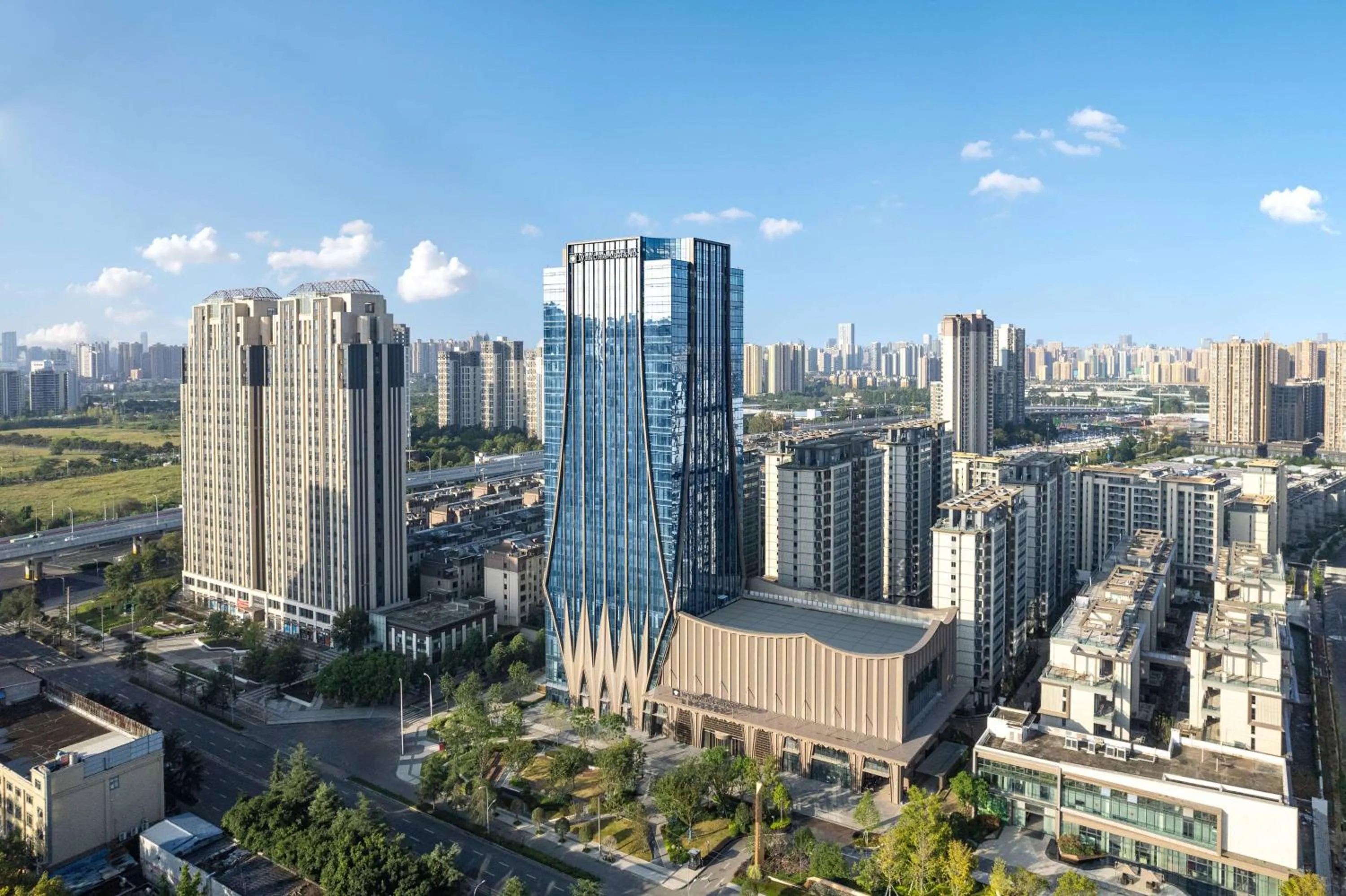 Property building in Wyndham Grand Chengdu East