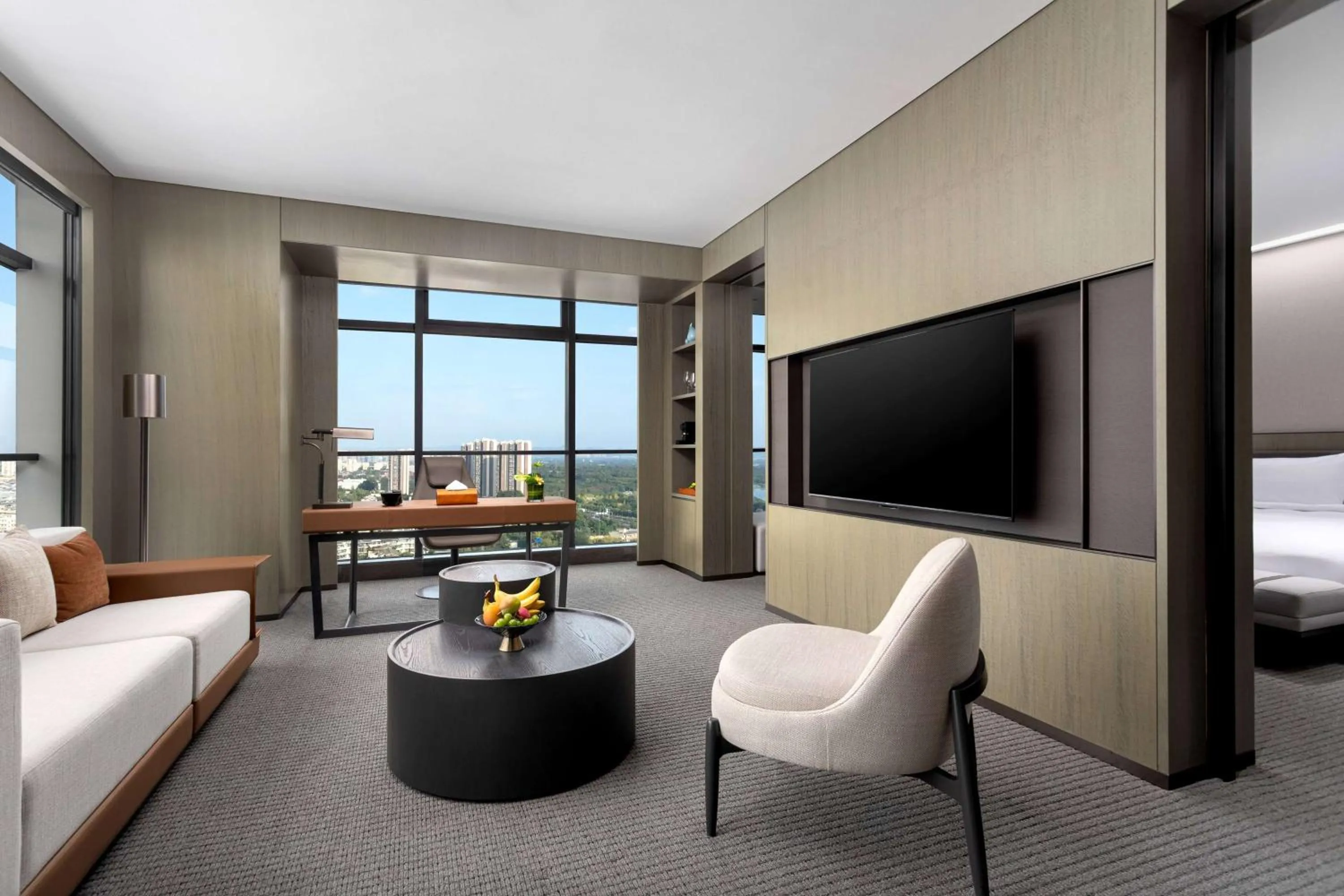 Photo of the whole room, Bed in Wyndham Grand Chengdu East