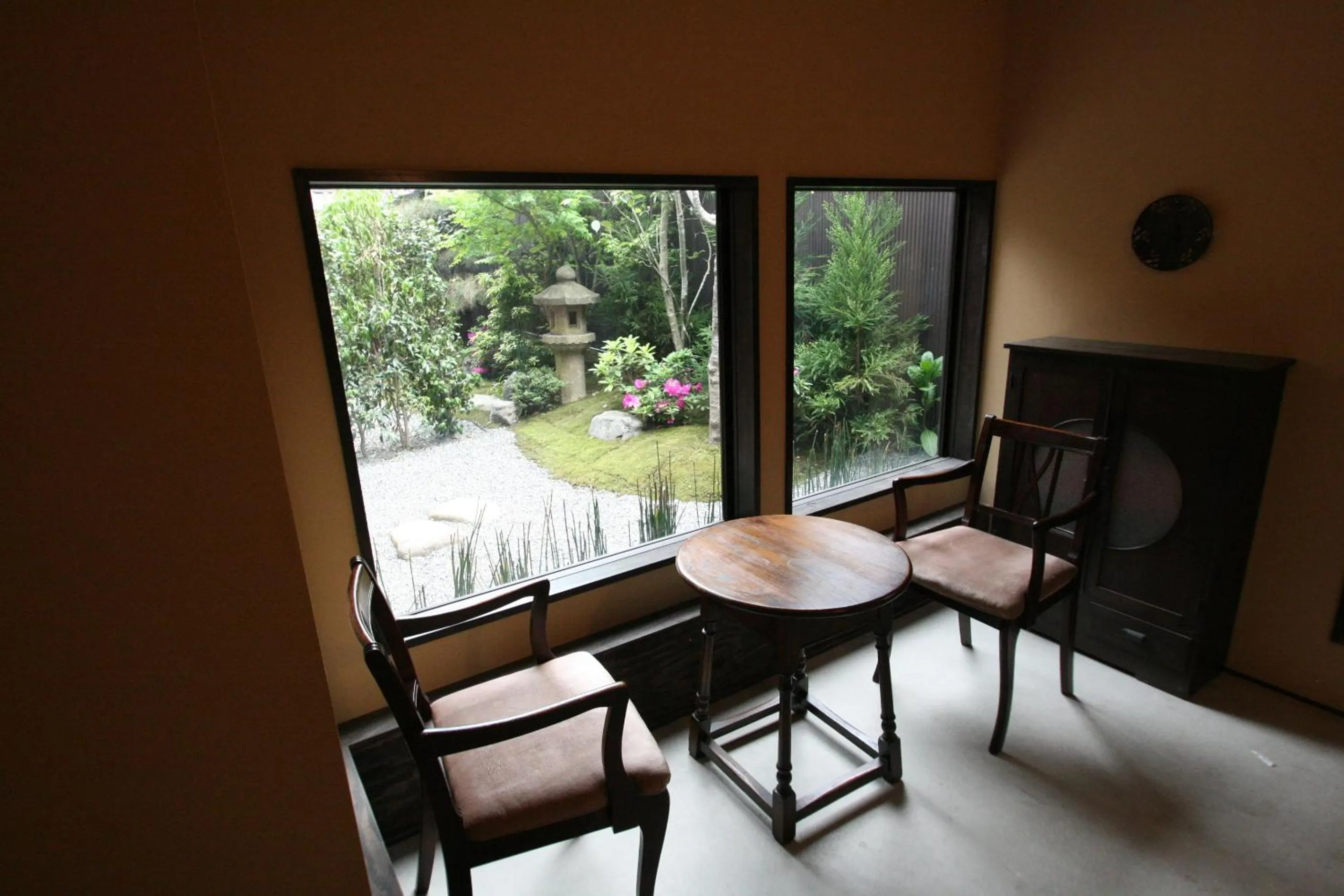 Decorative detail in HARUYA Umekoji