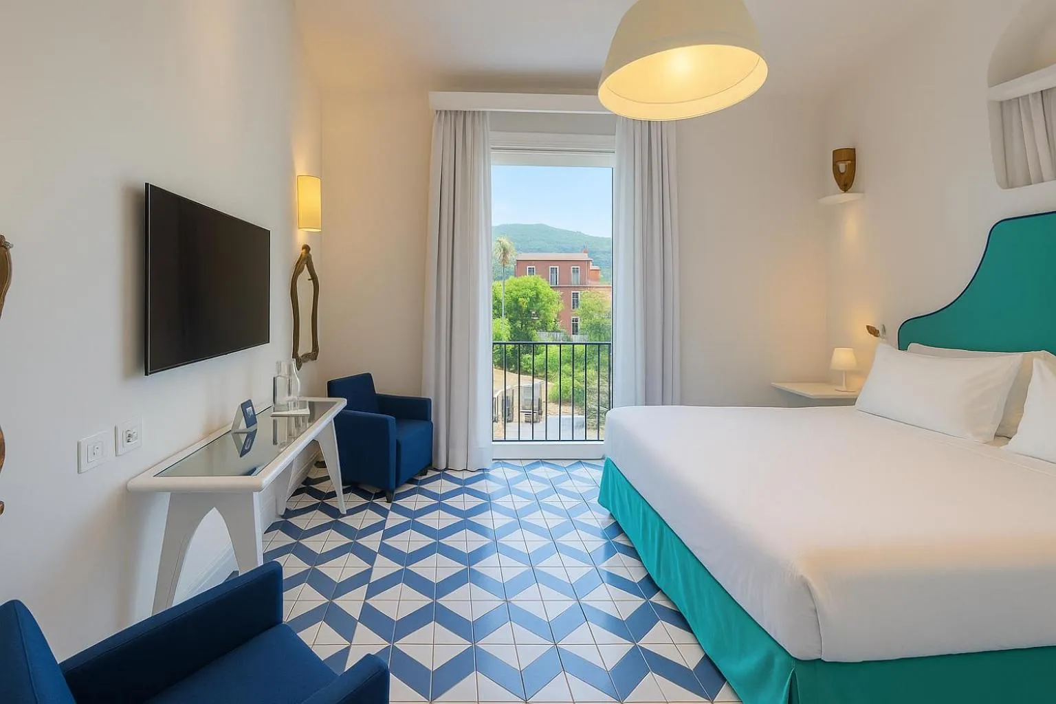 Bed in Grand Hotel Europa Palace Sorrento