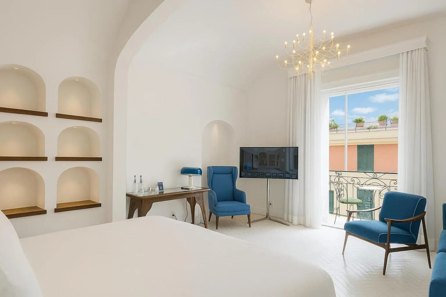 Bed in Grand Hotel Europa Palace Sorrento