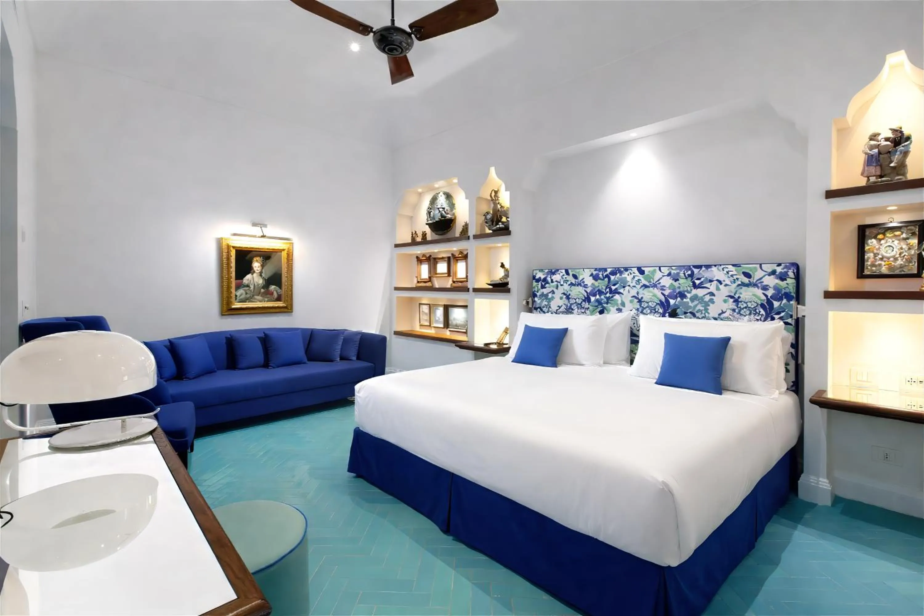 Bedroom, Bed in Grand Hotel Europa Palace Sorrento