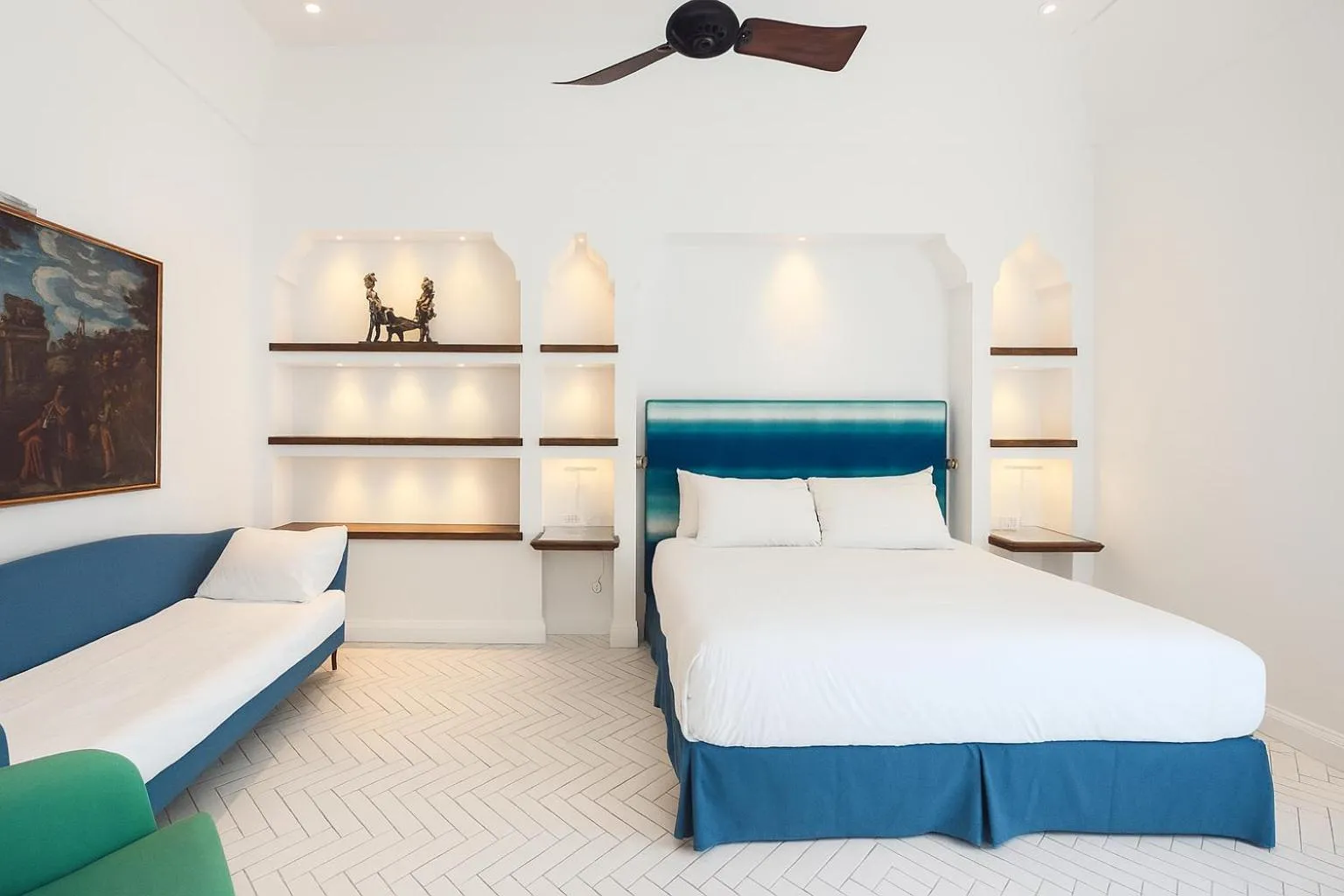 Bedroom, Bed in Grand Hotel Europa Palace Sorrento