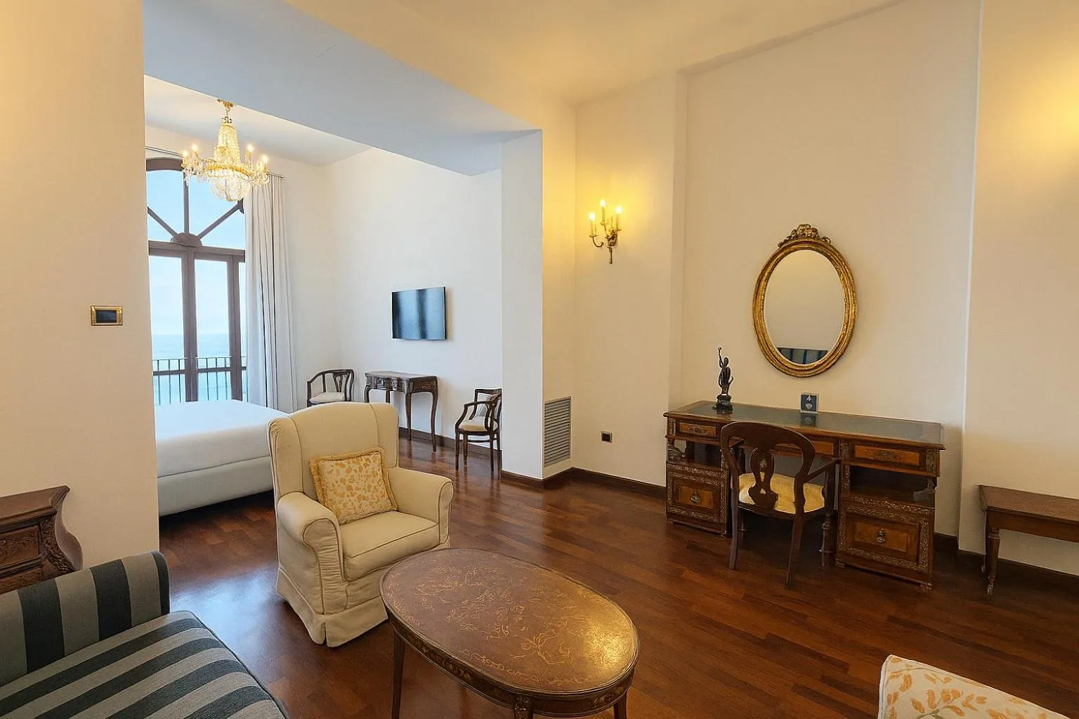 Living room in Grand Hotel Europa Palace Sorrento