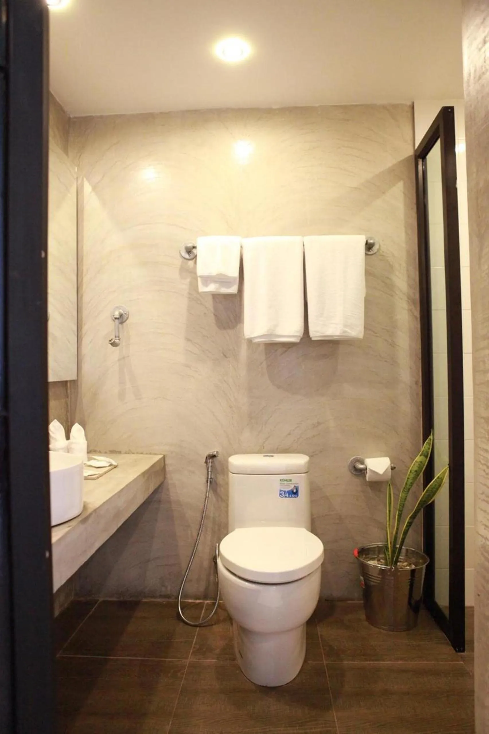 Toilet in S Park Design Hotel