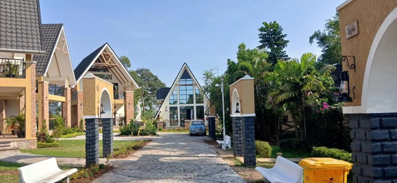 Property building in Explorer Resort & Marina